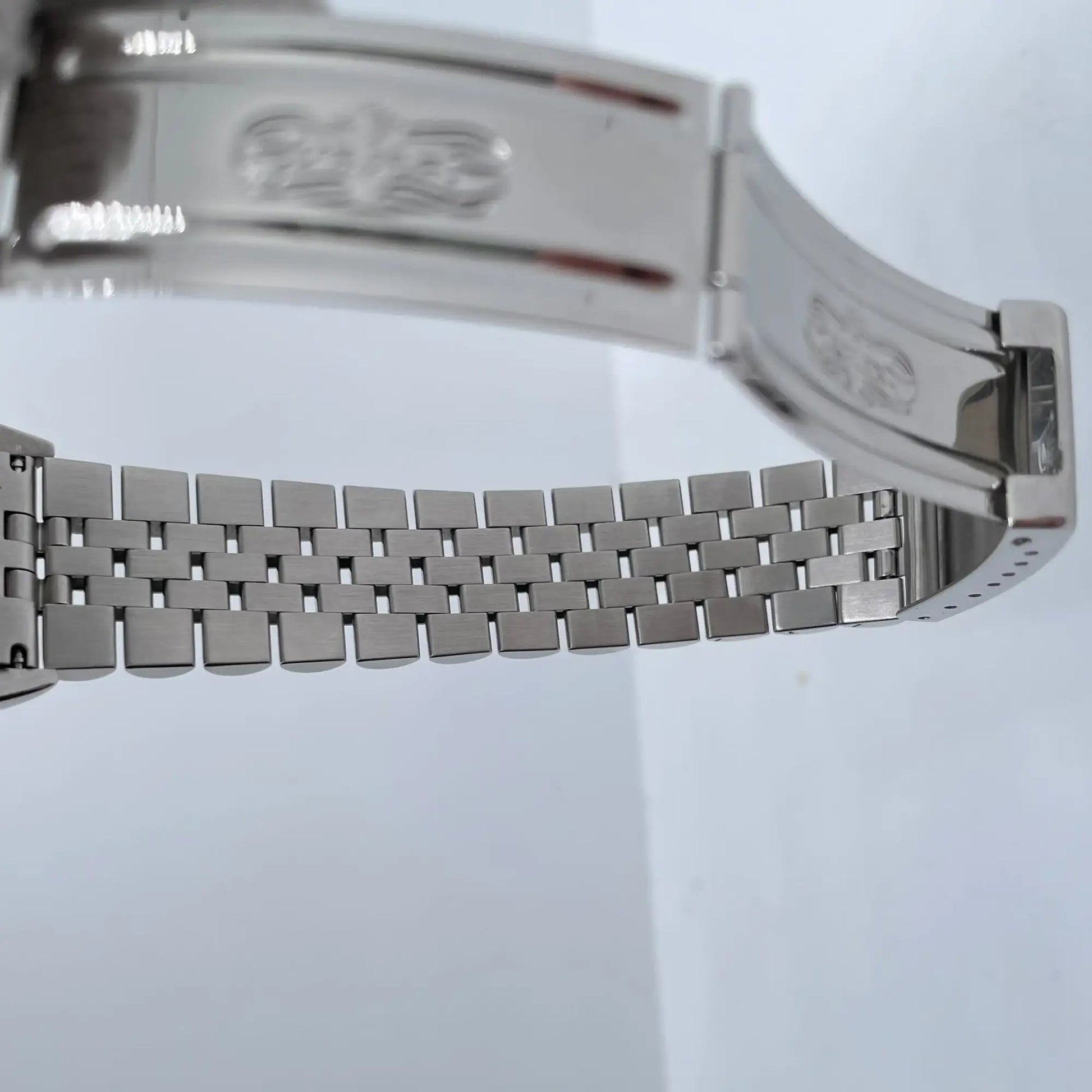 9th image of Rolex  Rolex Datejust Wristwatch, PreOwned condition