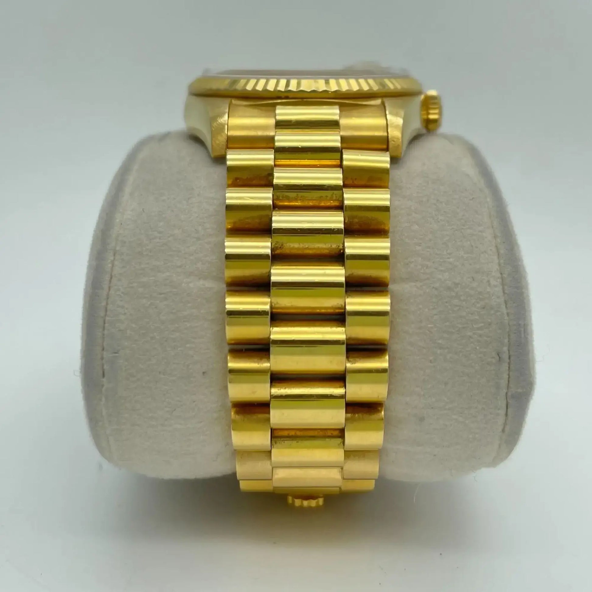 8th image of Rolex Rolex Day-Date 18238 Wristwatch, PreOwned condition