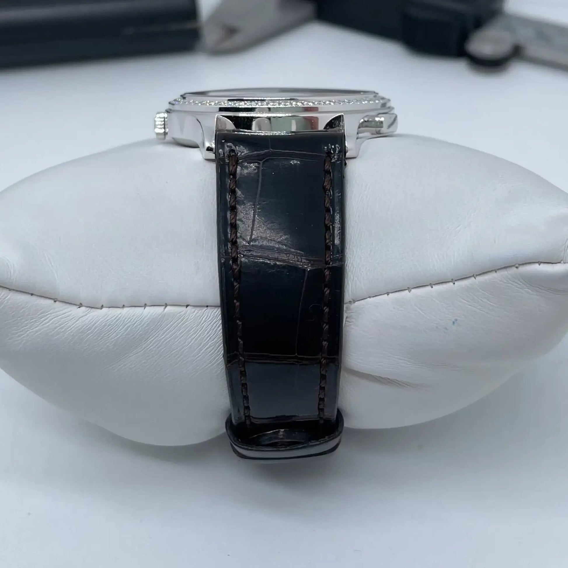 10th image of Patek Philippe Patek Philippe World Time Wristwatch, PreOwned condition