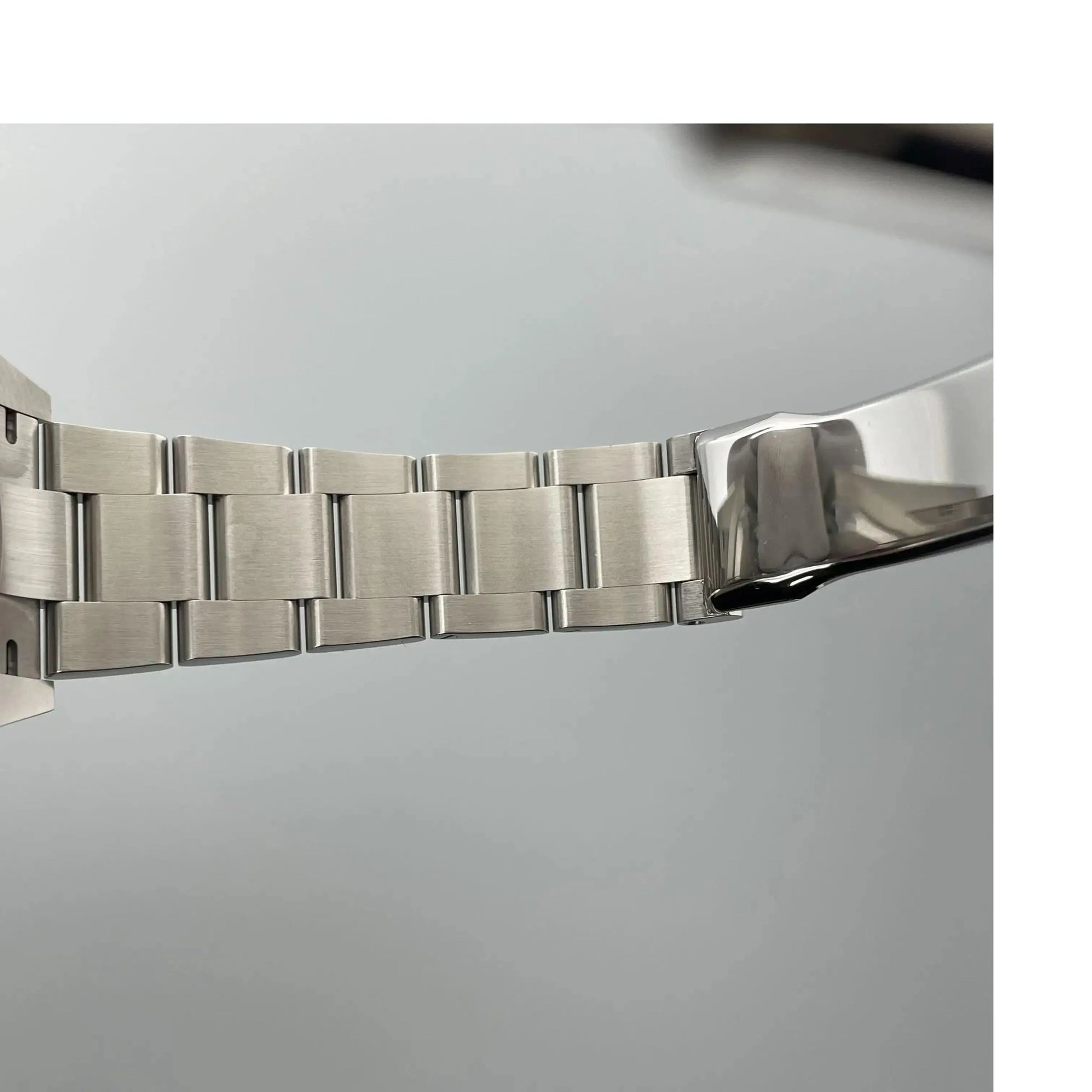 10th image of Rolex Rolex Oyster Perpetual Wristwatch, Unworn condition