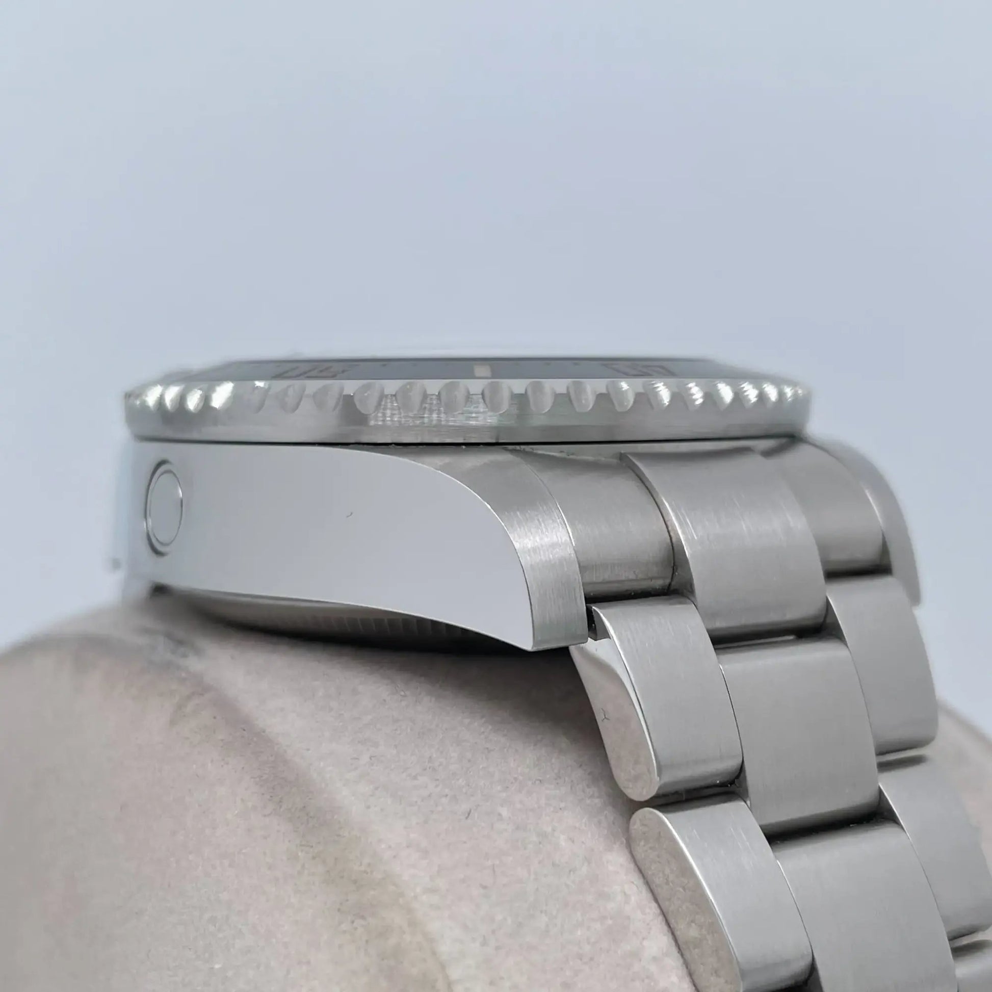 6th image of Rolex Rolex Sea-Dweller  Wristwatch, PreOwned condition