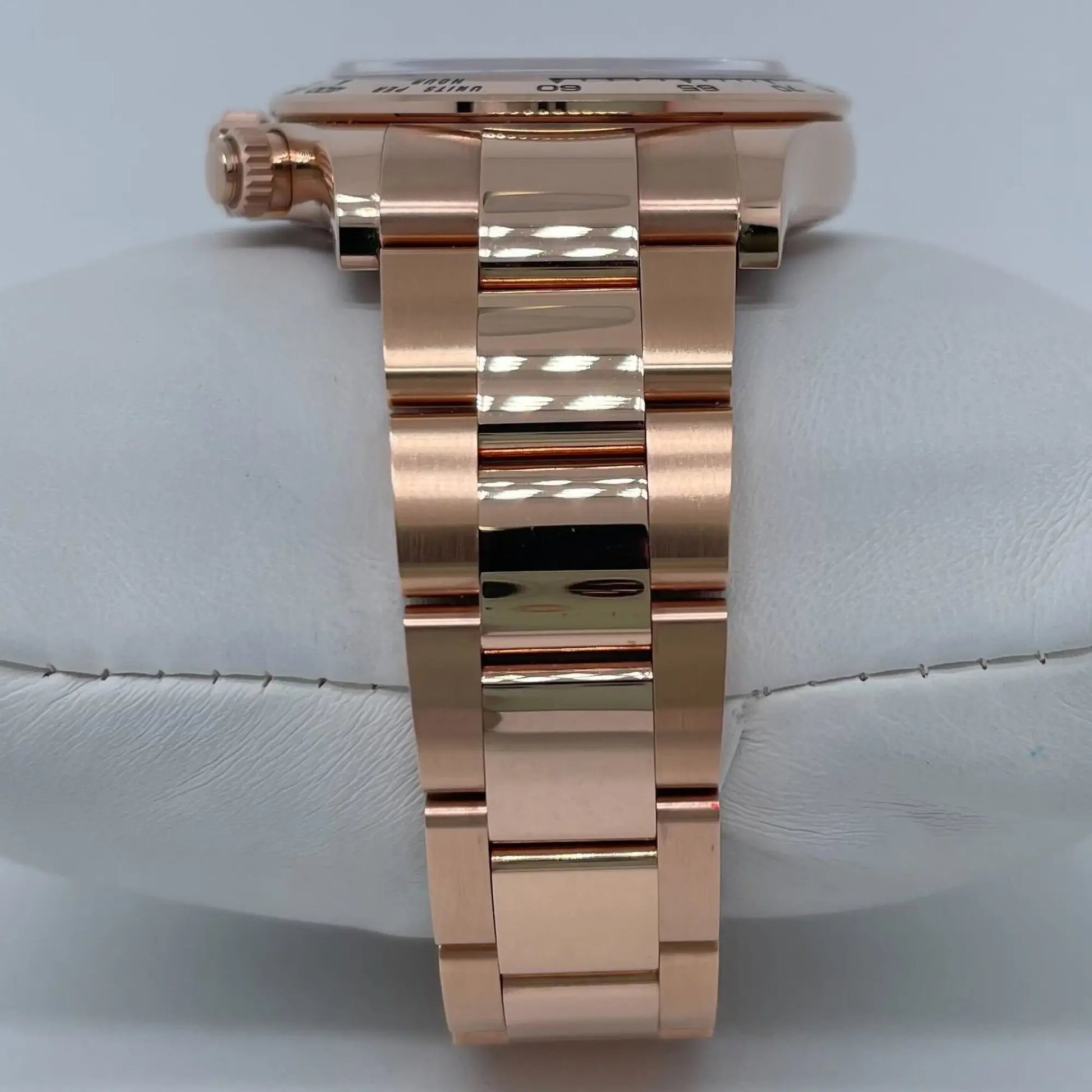 9th image of Rolex Daytona Wristwatch, PreOwned condition