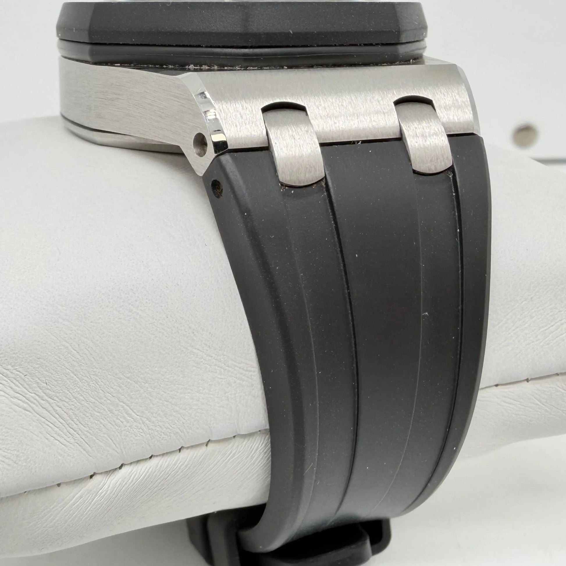 9th image of Audemars Piguet Audemars Piguet Royal Oak Offshore Wristwatch, PreOwned condition