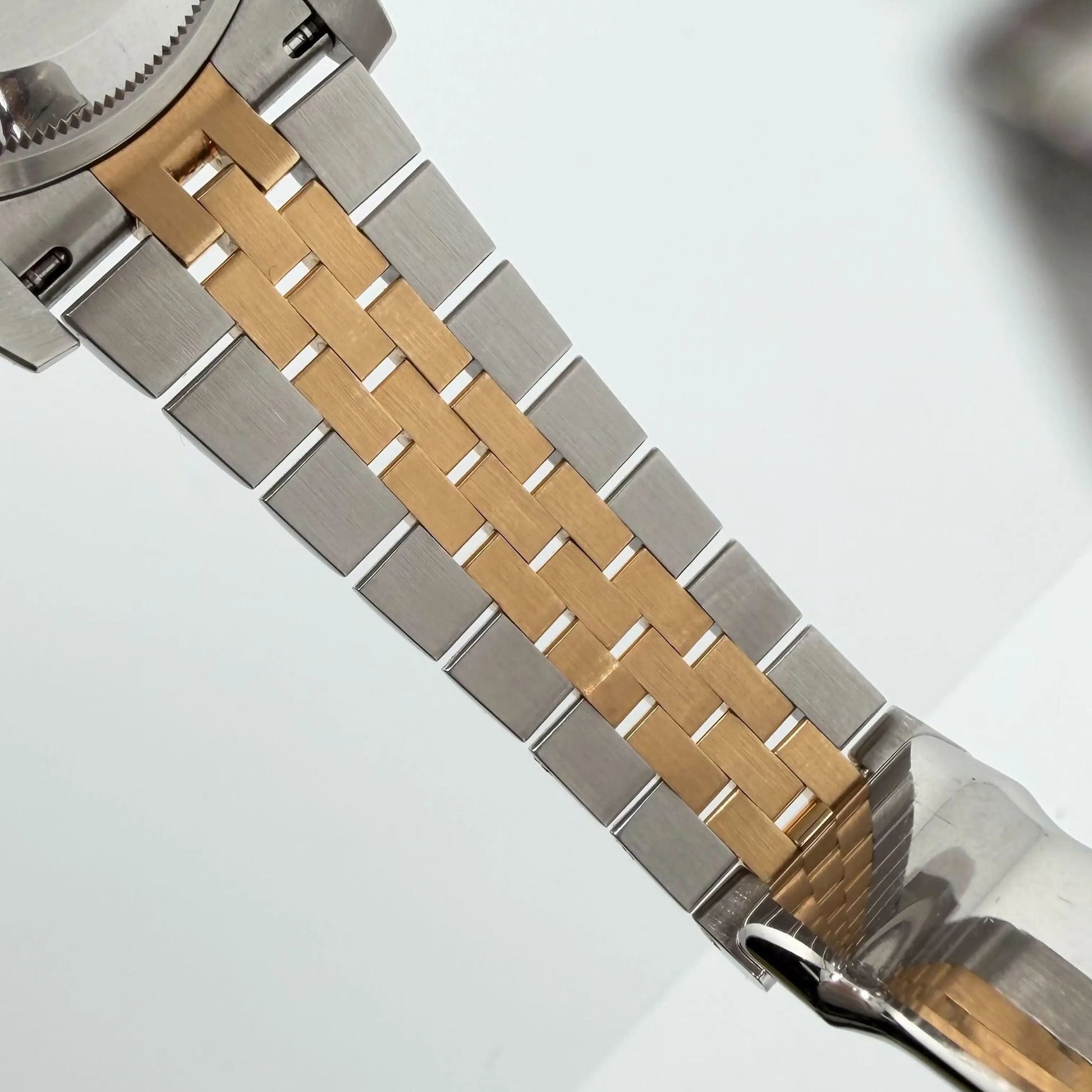 11th image of Rolex  Rolex Datejust Wristwatch, PreOwned condition