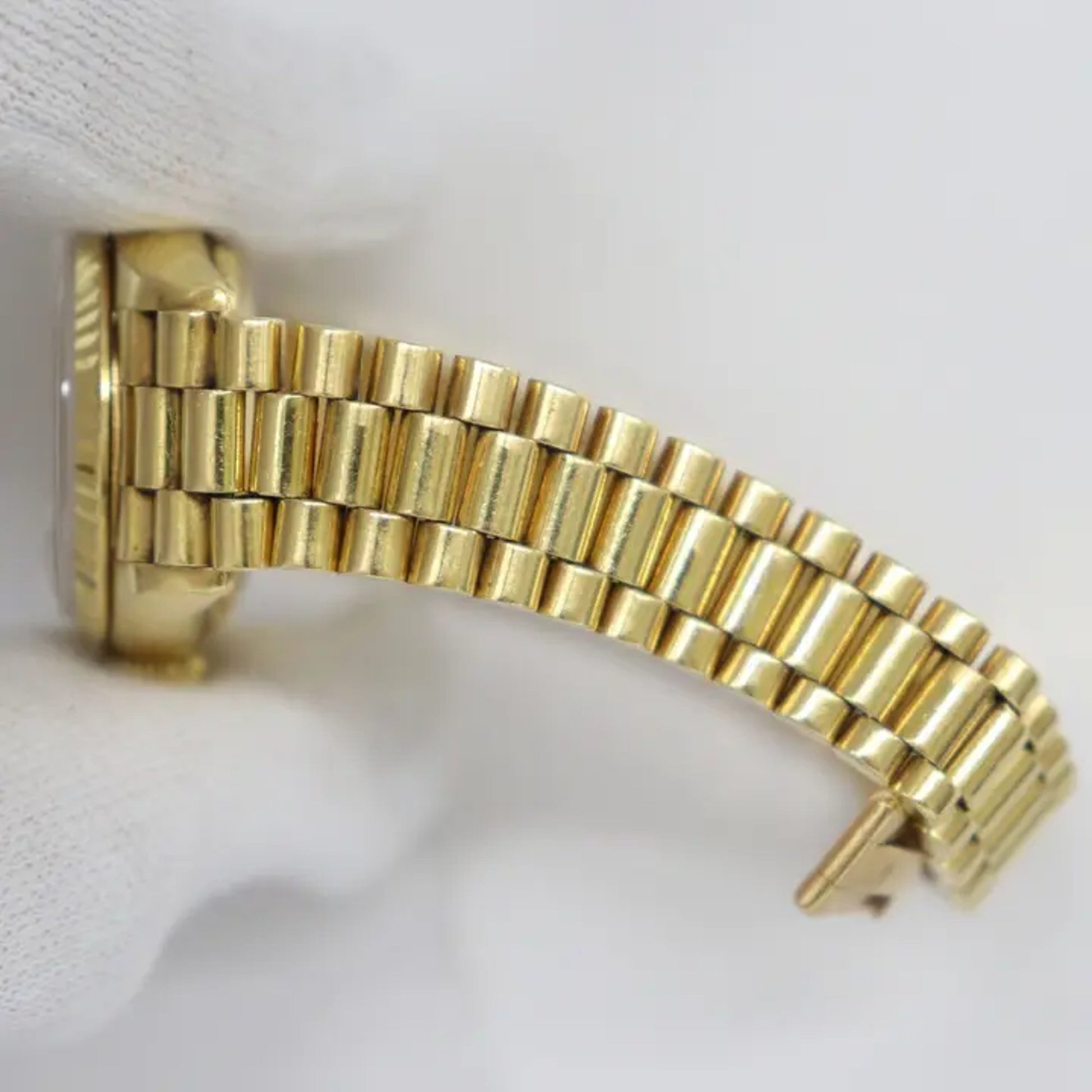 4th image of Rolex Datejust Wristwatch, PreOwned condition