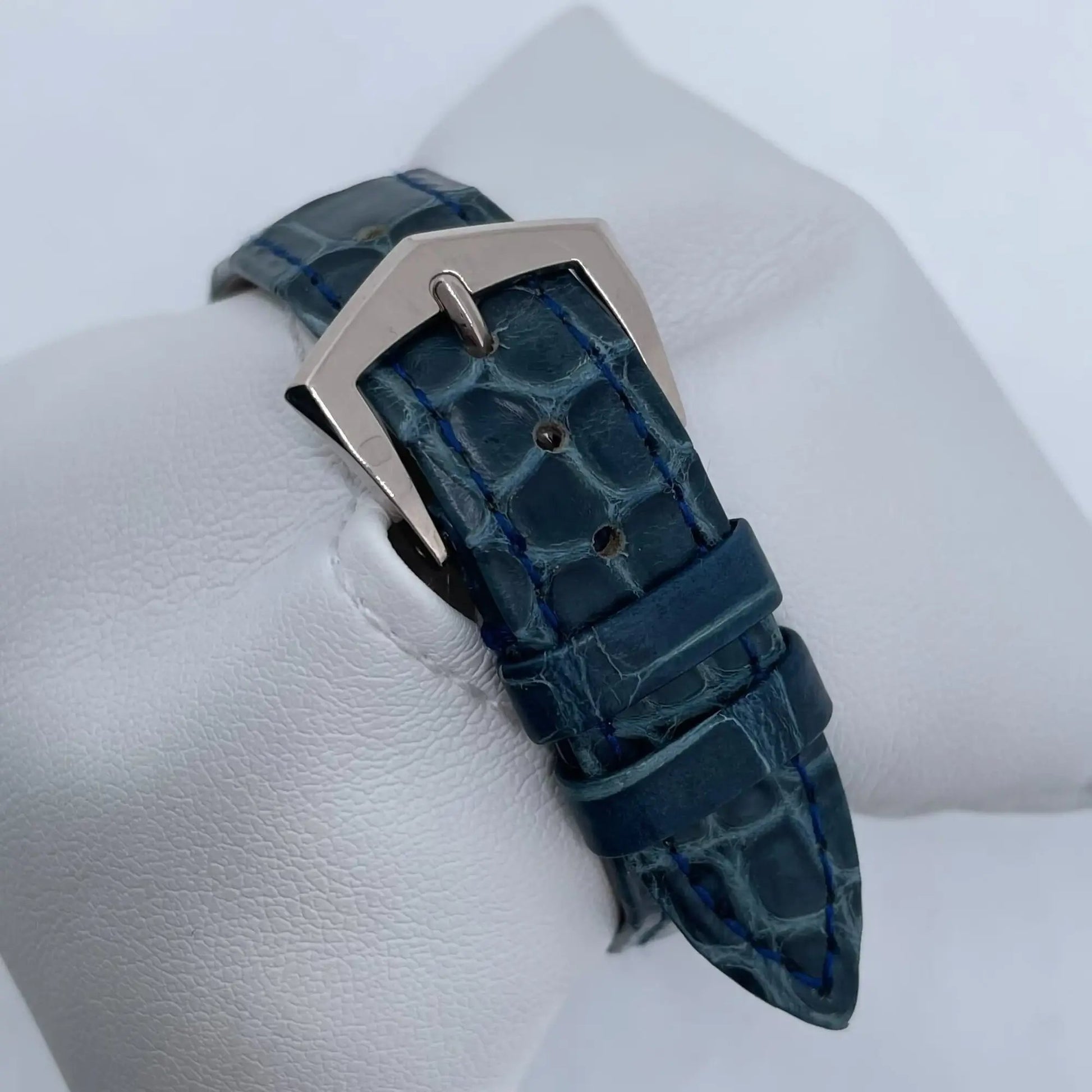 12th image of Patek Philippe  Patek Philippe Calatrava Wristwatch, PreOwned condition