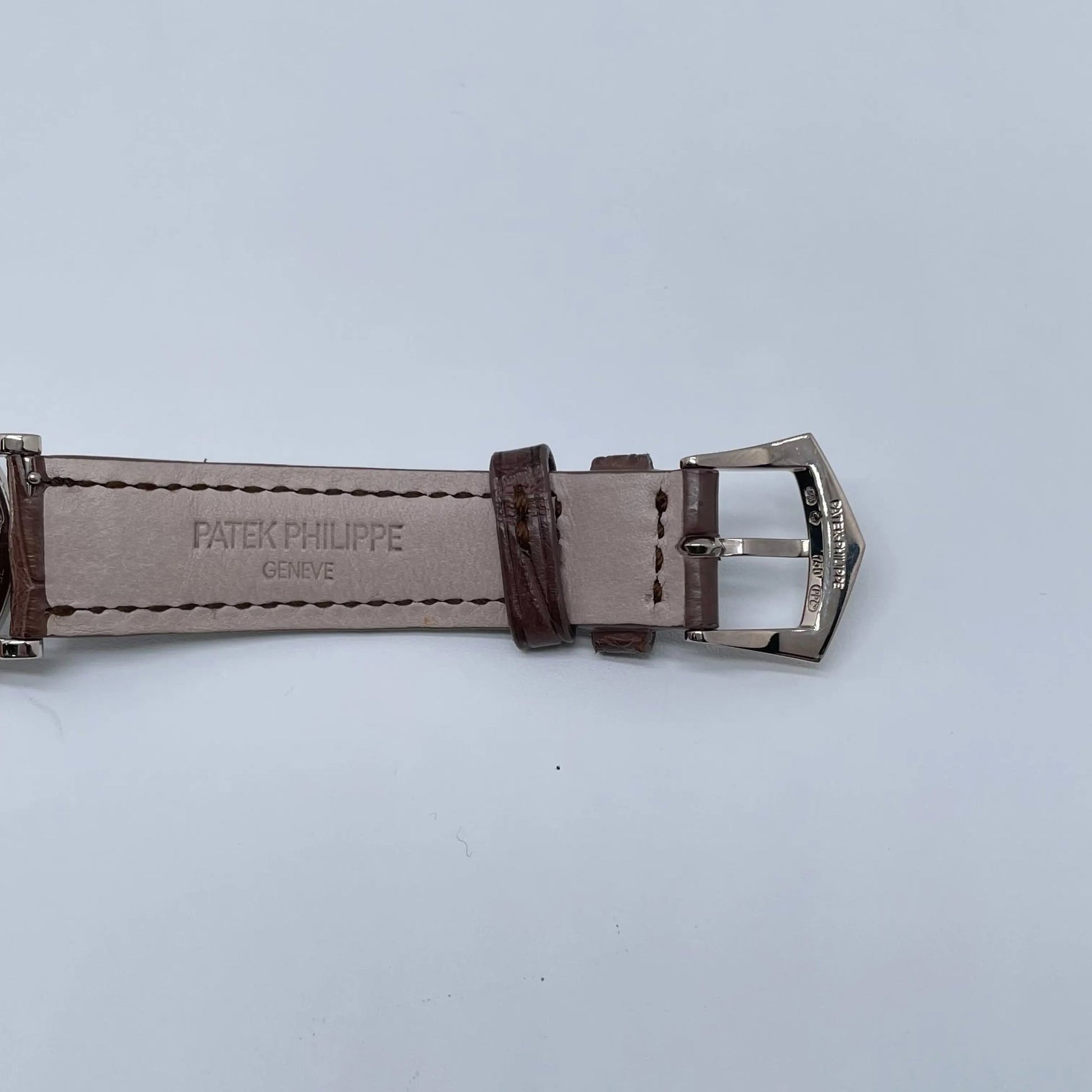 13th image of Patek Philippe Patek Philippe Calatrava Wristwatch, PreOwned condition