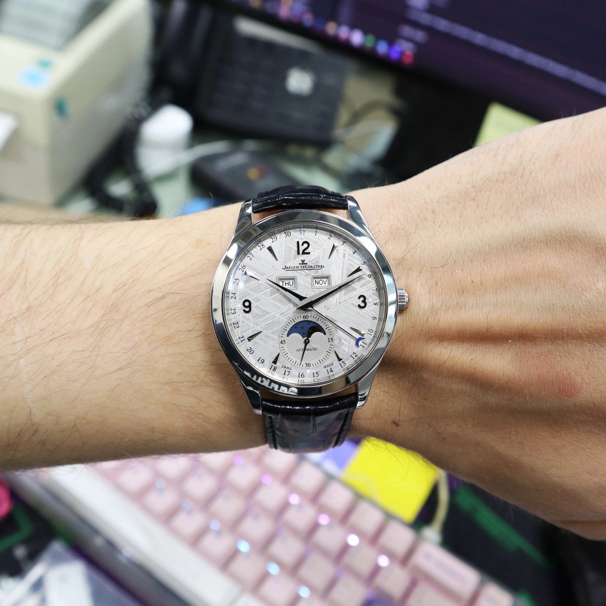 2nd image of Jaeger-LeCoultre Jaeger Lecoultre Master Calendar Wristwatch, PreOwned condition