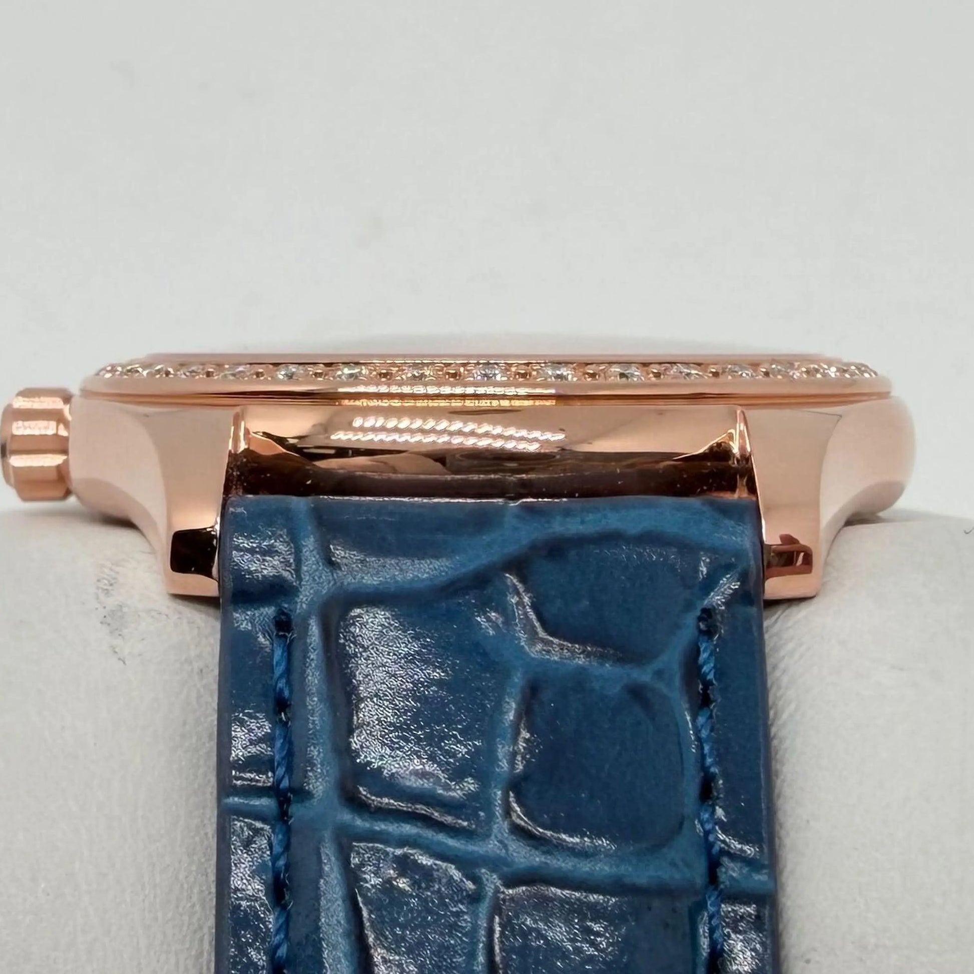 8th image of Frederique Constant Classics  Wristwatch, NewWithDefects condition