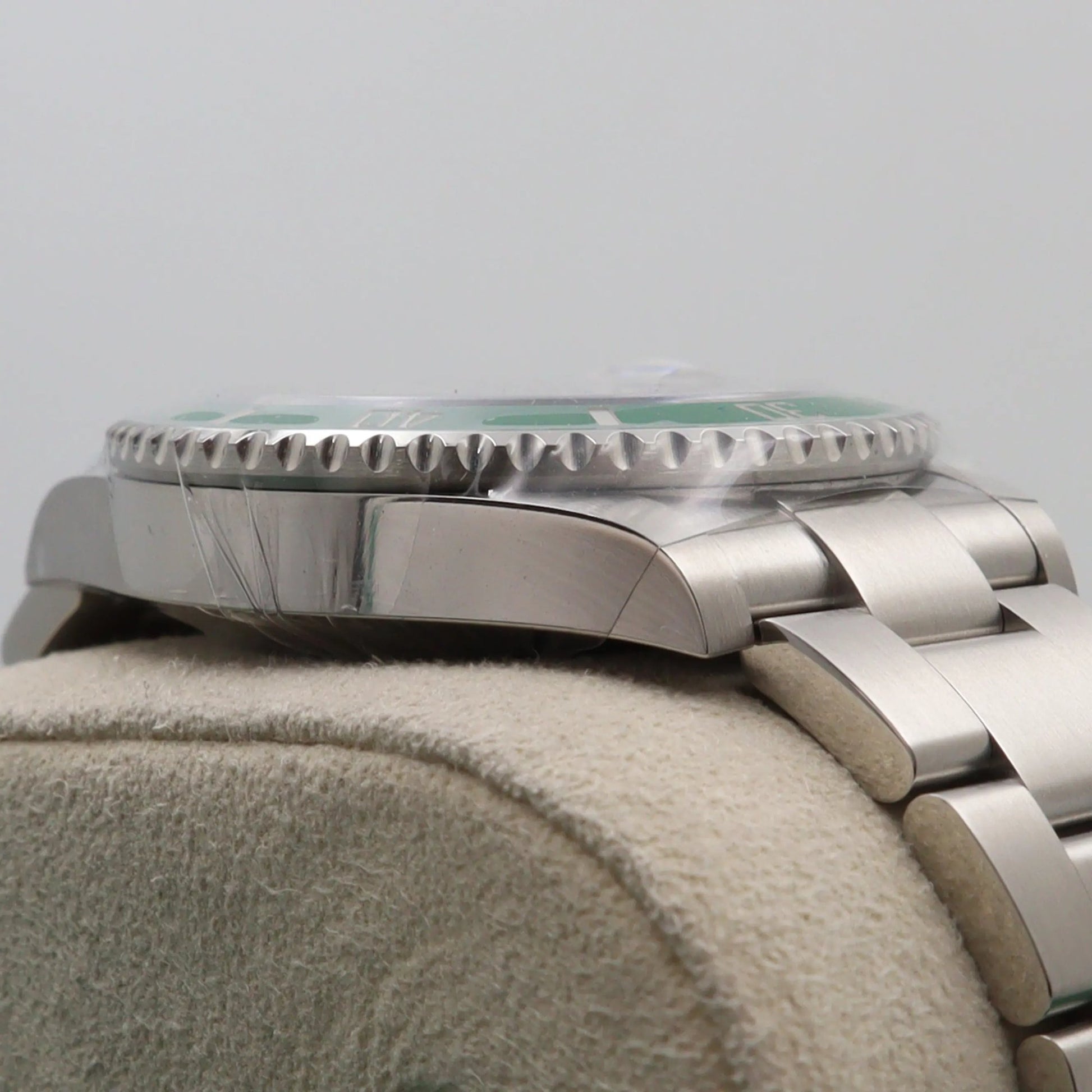5th image of Rolex Rolex Submariner 126610LV Wristwatch, New condition