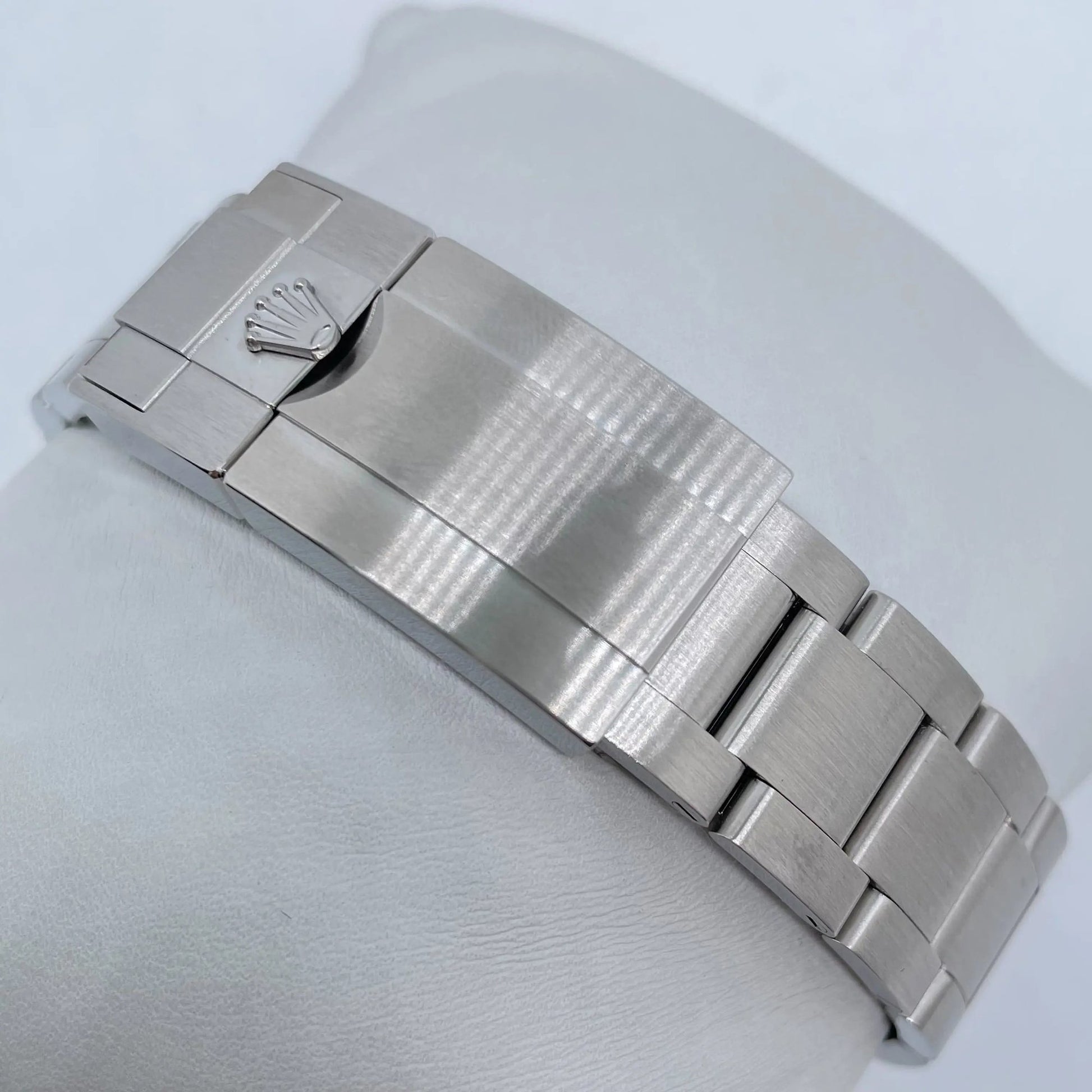 12th image of Rolex Rolex Explorer 124270 Wristwatch, New condition