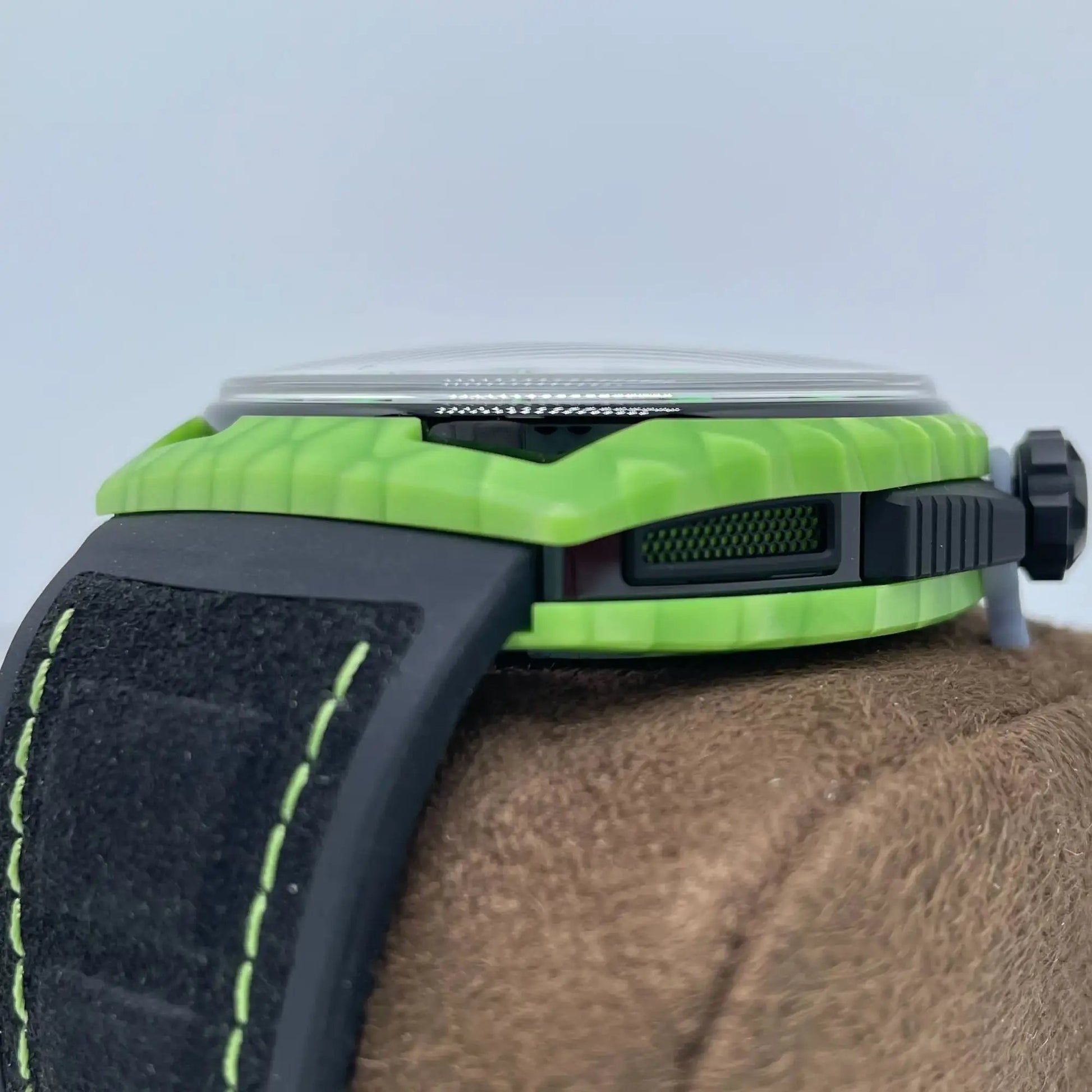 5th image of HYT Hastroid  Wristwatch, Unworn condition
