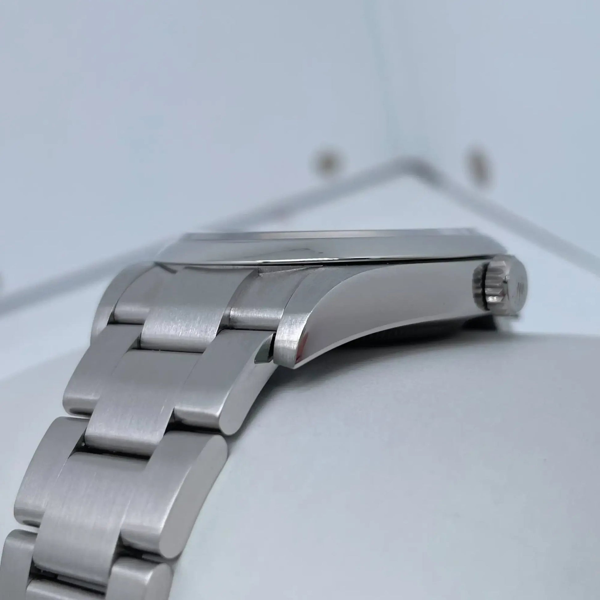 5th image of Rolex Rolex Oyster Perpetual 114300 Wristwatch, PreOwned condition