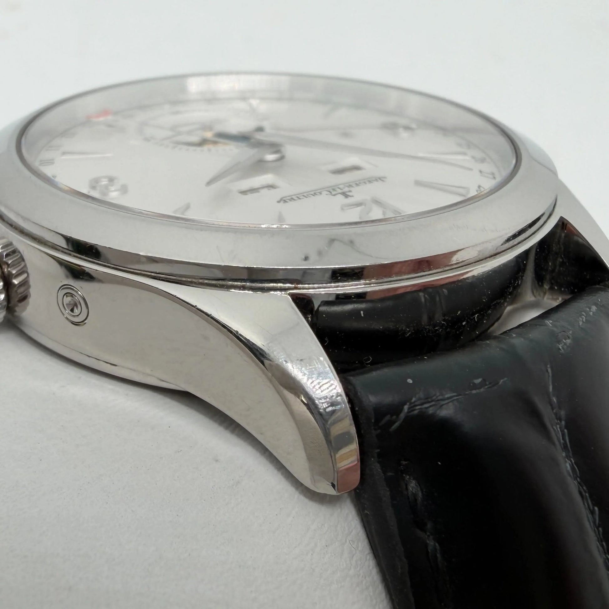 3rd image of Jaeger-LeCoultre Jaeger-LeCoultre Master Calendar Wristwatch, PreOwned condition