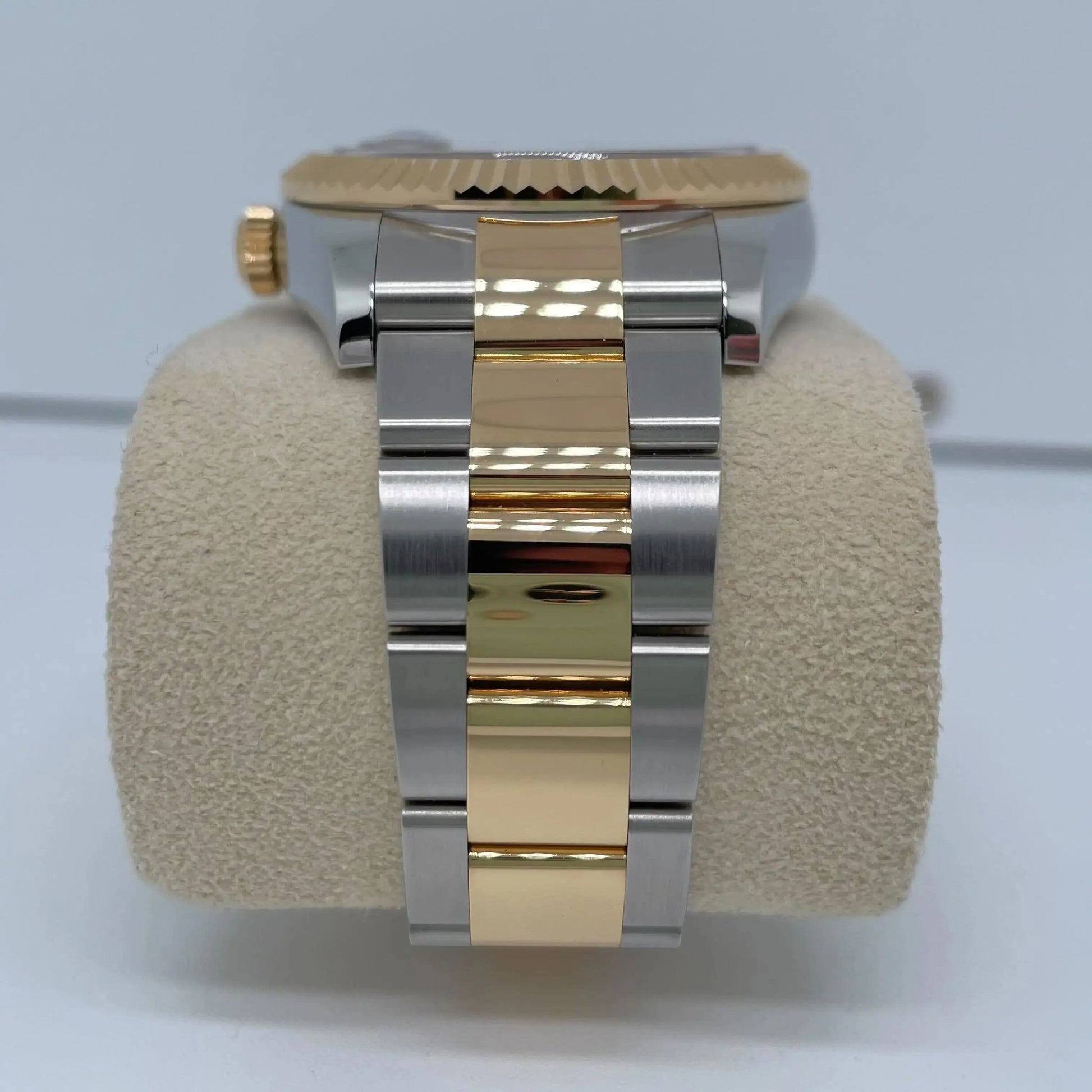 8th image of Rolex Rolex Sky-Dweller 326933 Wristwatch, PreOwned condition