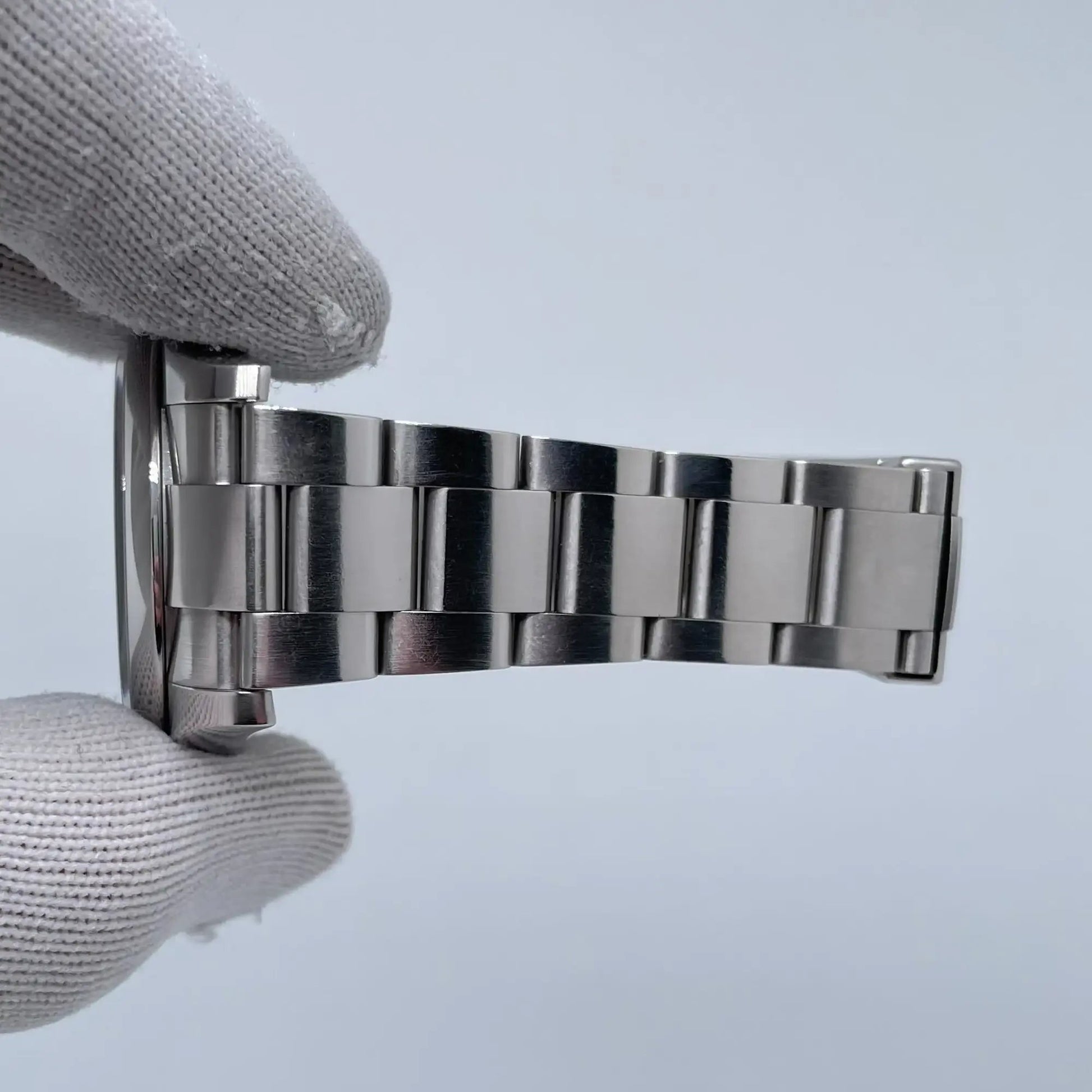 12th image of Rolex Rolex Oyster Perpetual 116000 Wristwatch, PreOwned condition