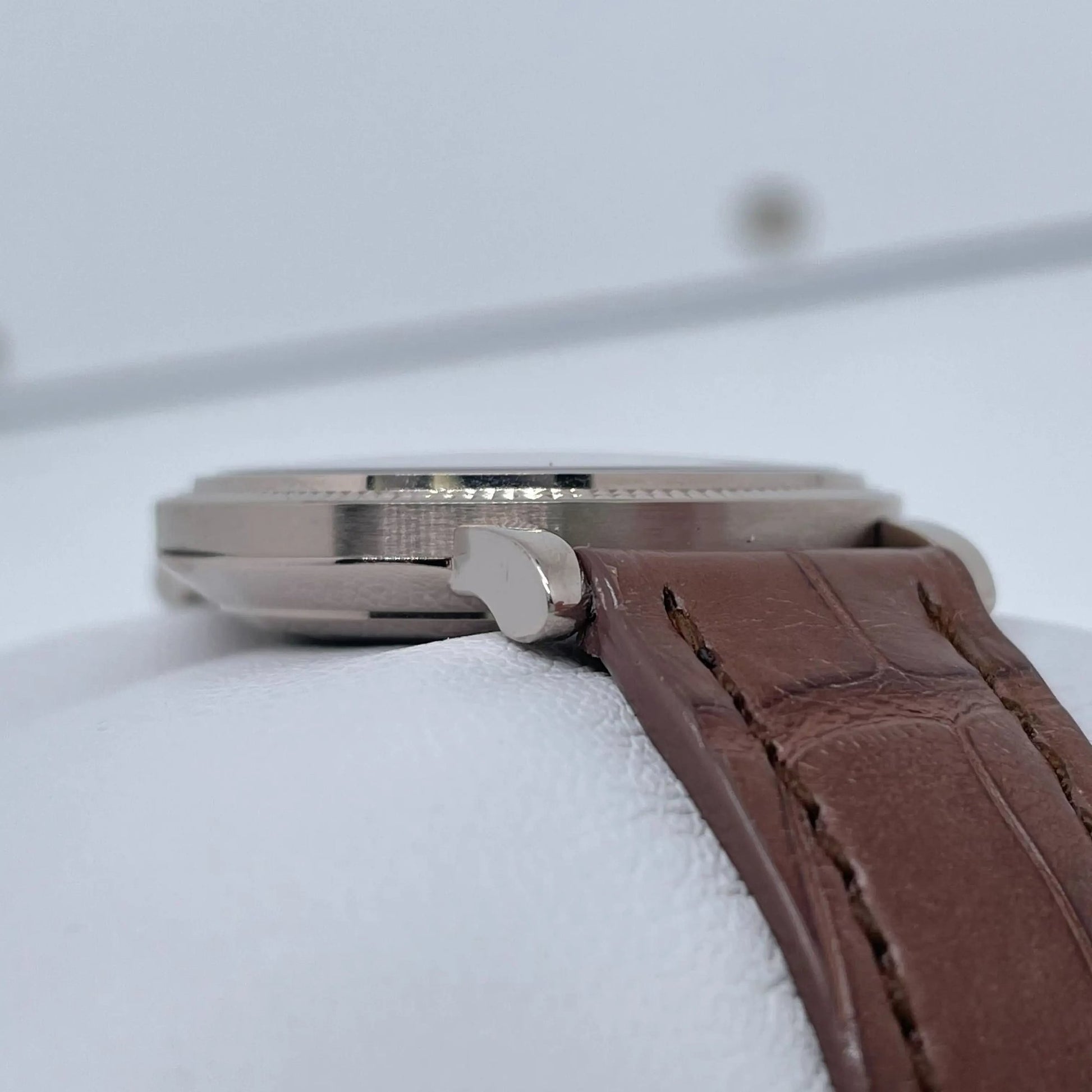 8th image of Patek Philippe Patek Philippe Calatrava Wristwatch, PreOwned condition