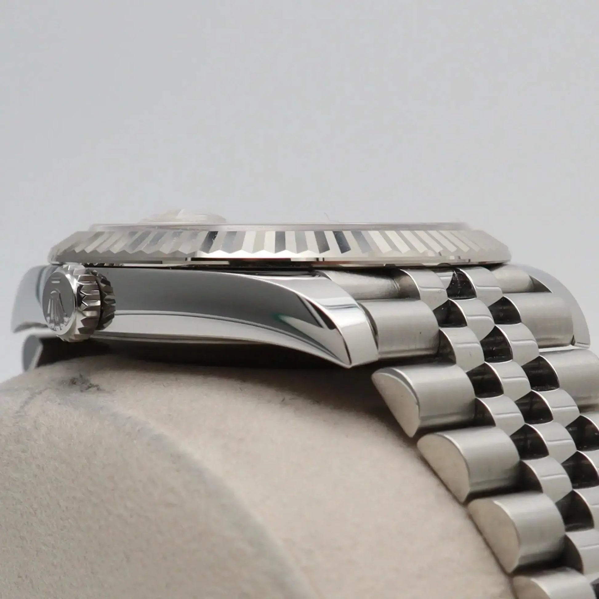 5th image of Rolex Rolex Datejust 126334 Wristwatch, PreOwned condition