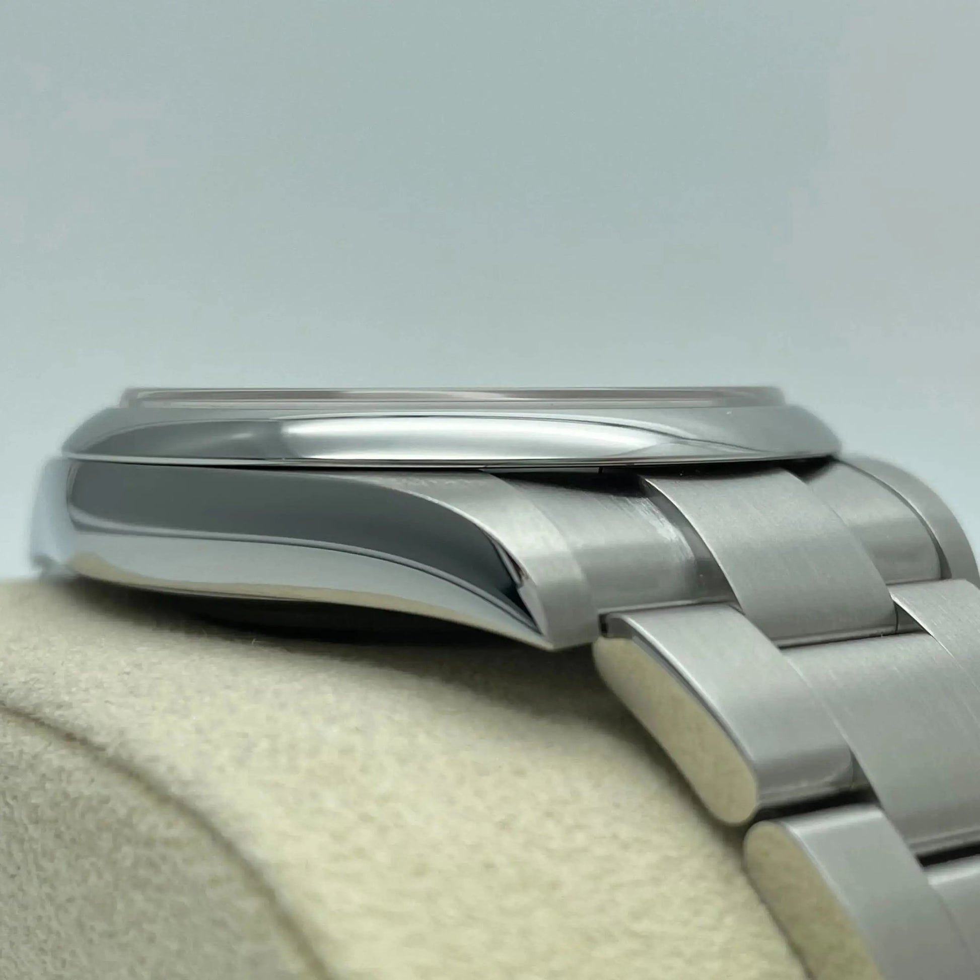 5th image of Rolex Rolex Oyster Perpetual Wristwatch, Unworn condition