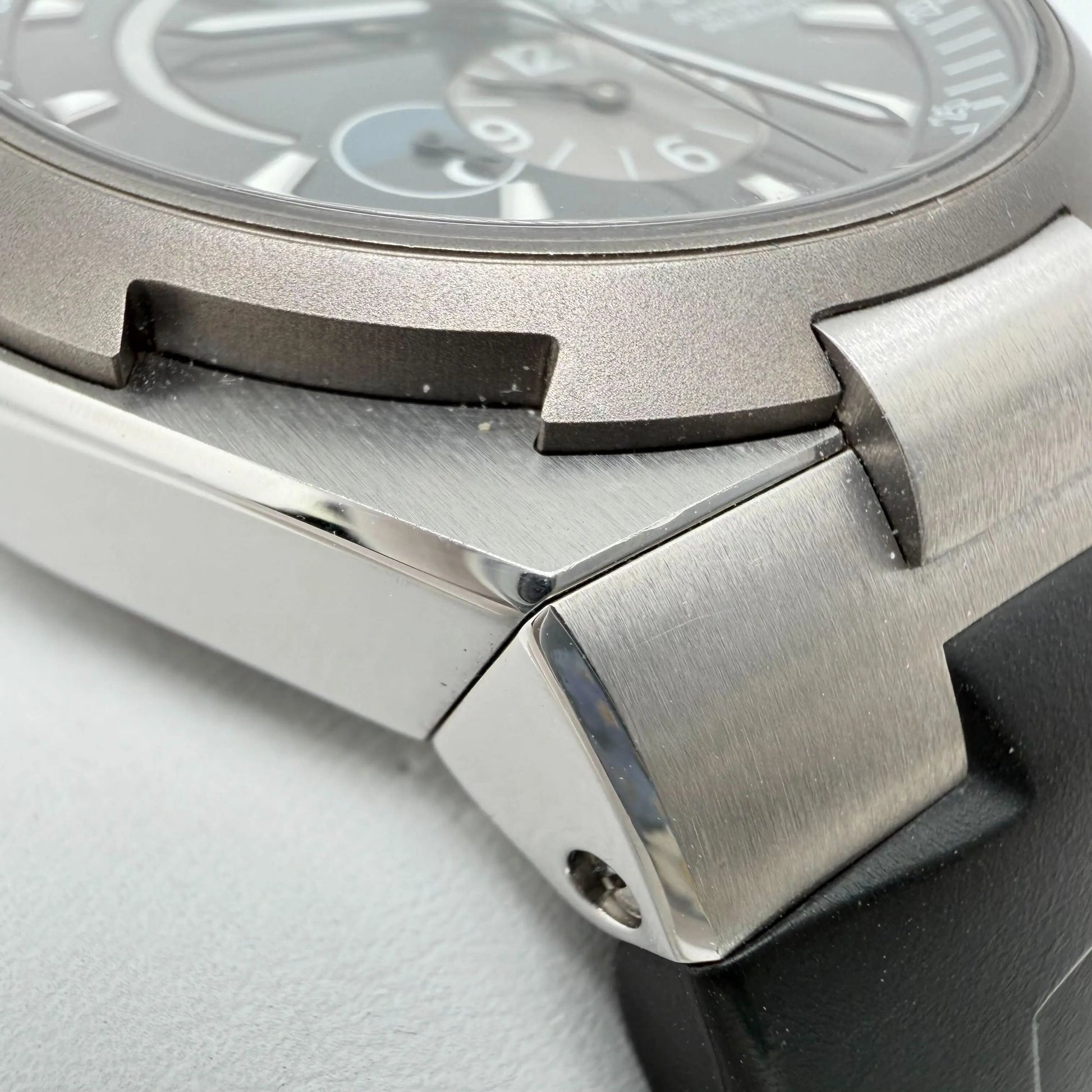 4th image of Vacheron Constantin Overseas Dual Time Wristwatch, PreOwned condition