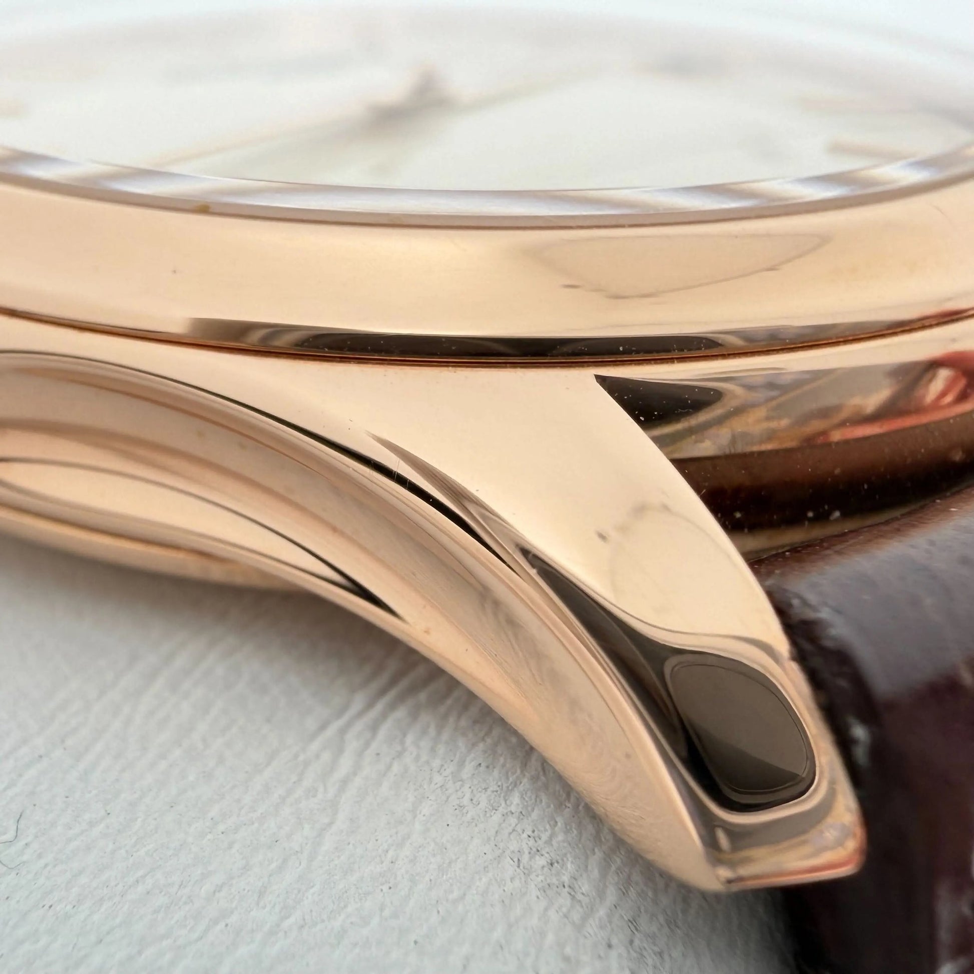 3rd image of Patek Philippe Patek Philippe Calatrava Wristwatch, PreOwned condition