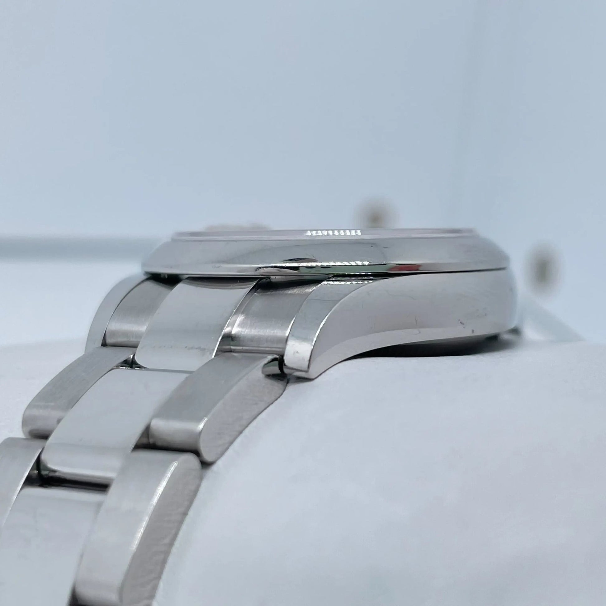 7th image of Rolex Datejust  Wristwatch, PreOwned condition