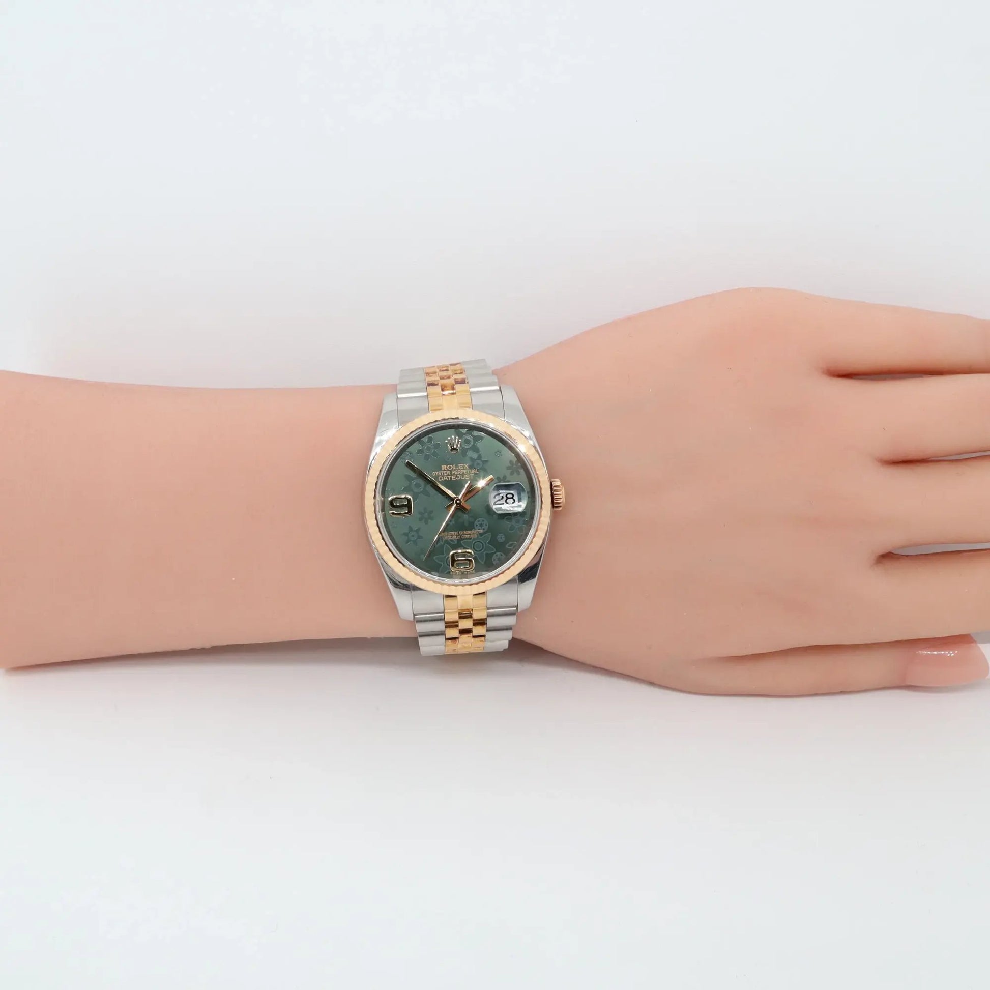 3rd image of Rolex  Rolex Datejust Wristwatch, PreOwned condition
