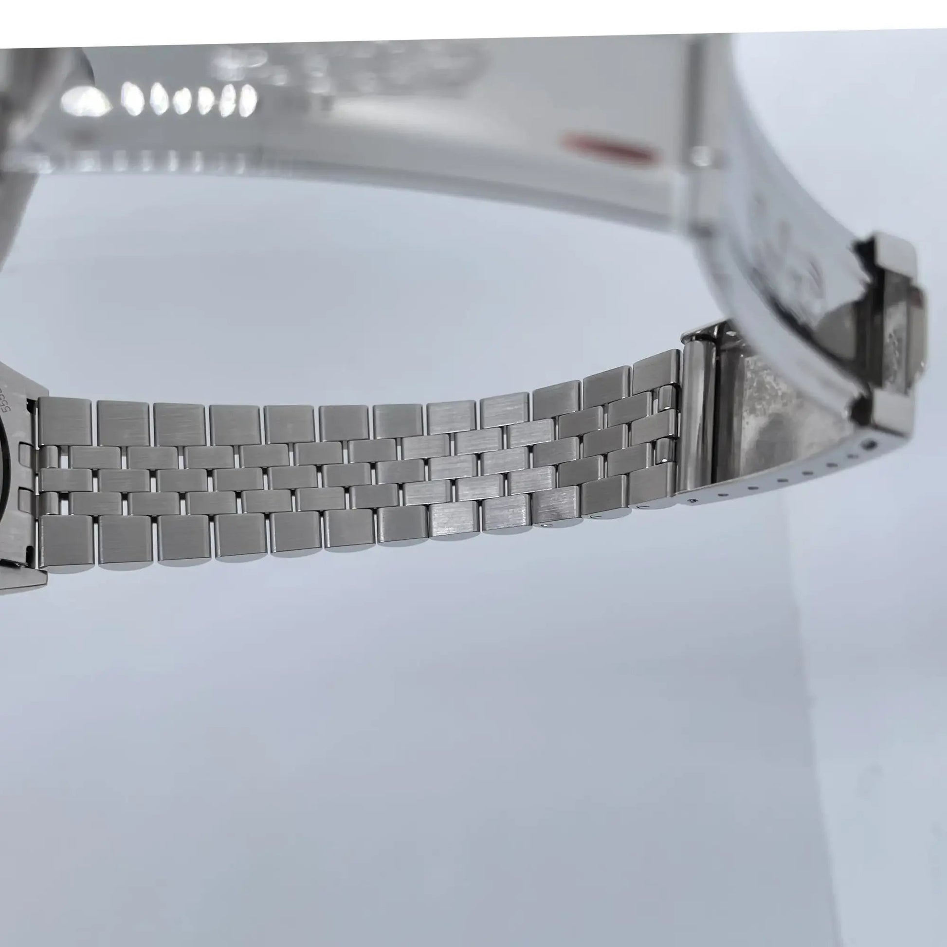 10th image of Rolex Rolex Datejust 16220 Wristwatch, PreOwned condition