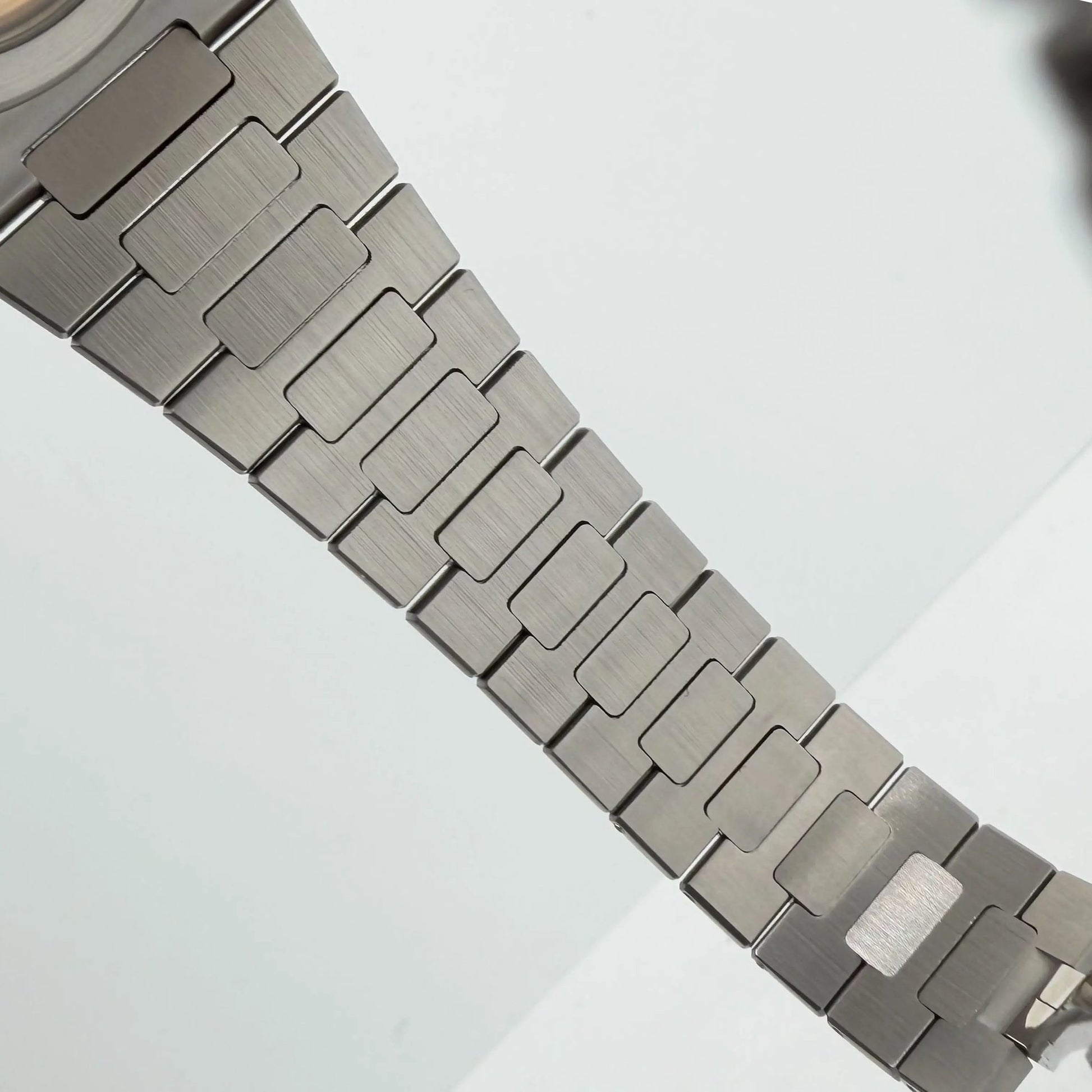 10th image of Patek Philippe Nautilus Wristwatch, PreOwned condition