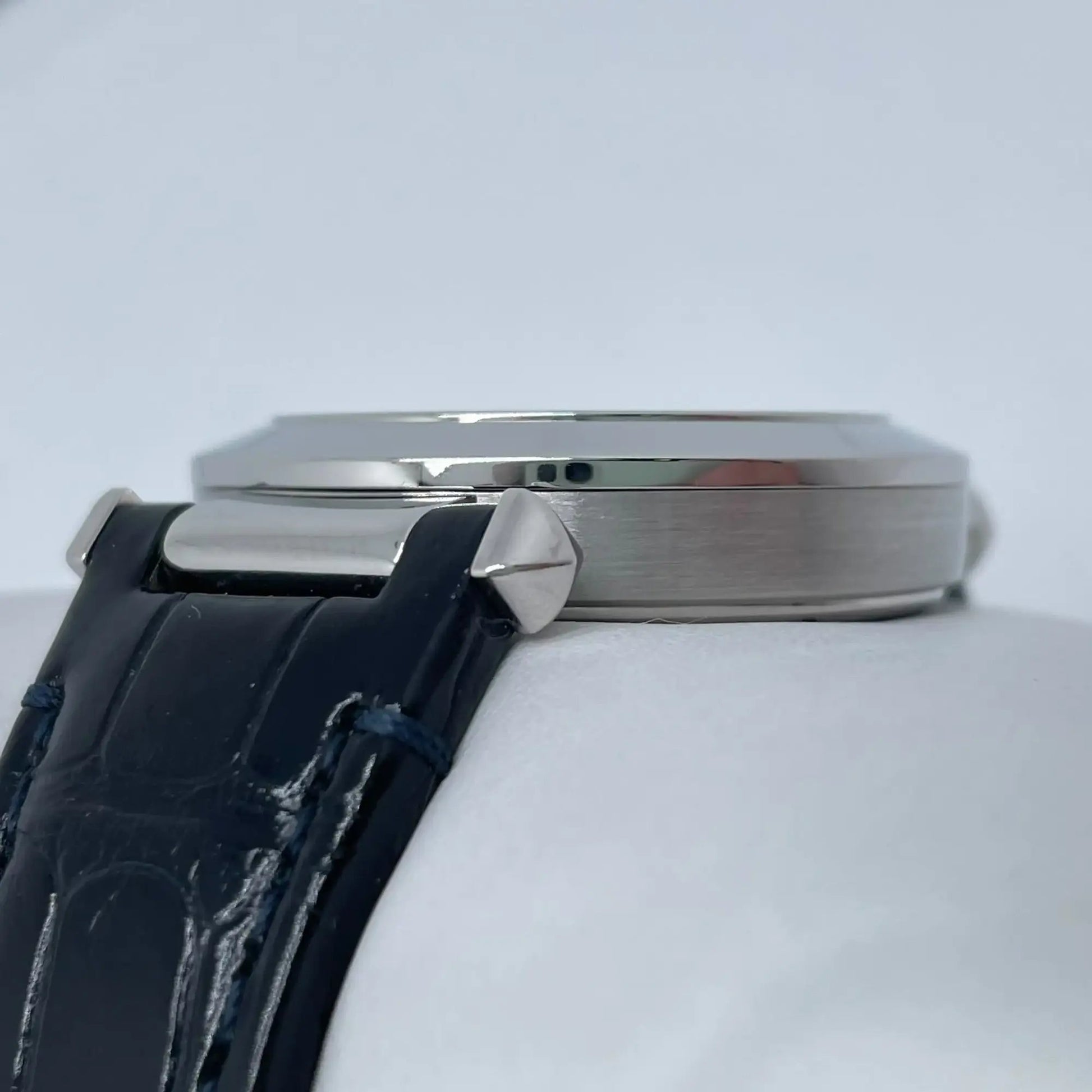6th image of Cartier  Cartier Pasha Wristwatch, PreOwned condition