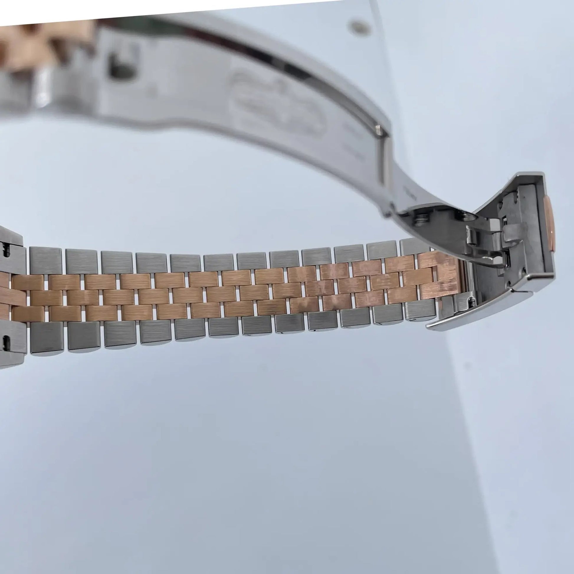 11th image of Rolex Datejust Wristwatch, PreOwned condition