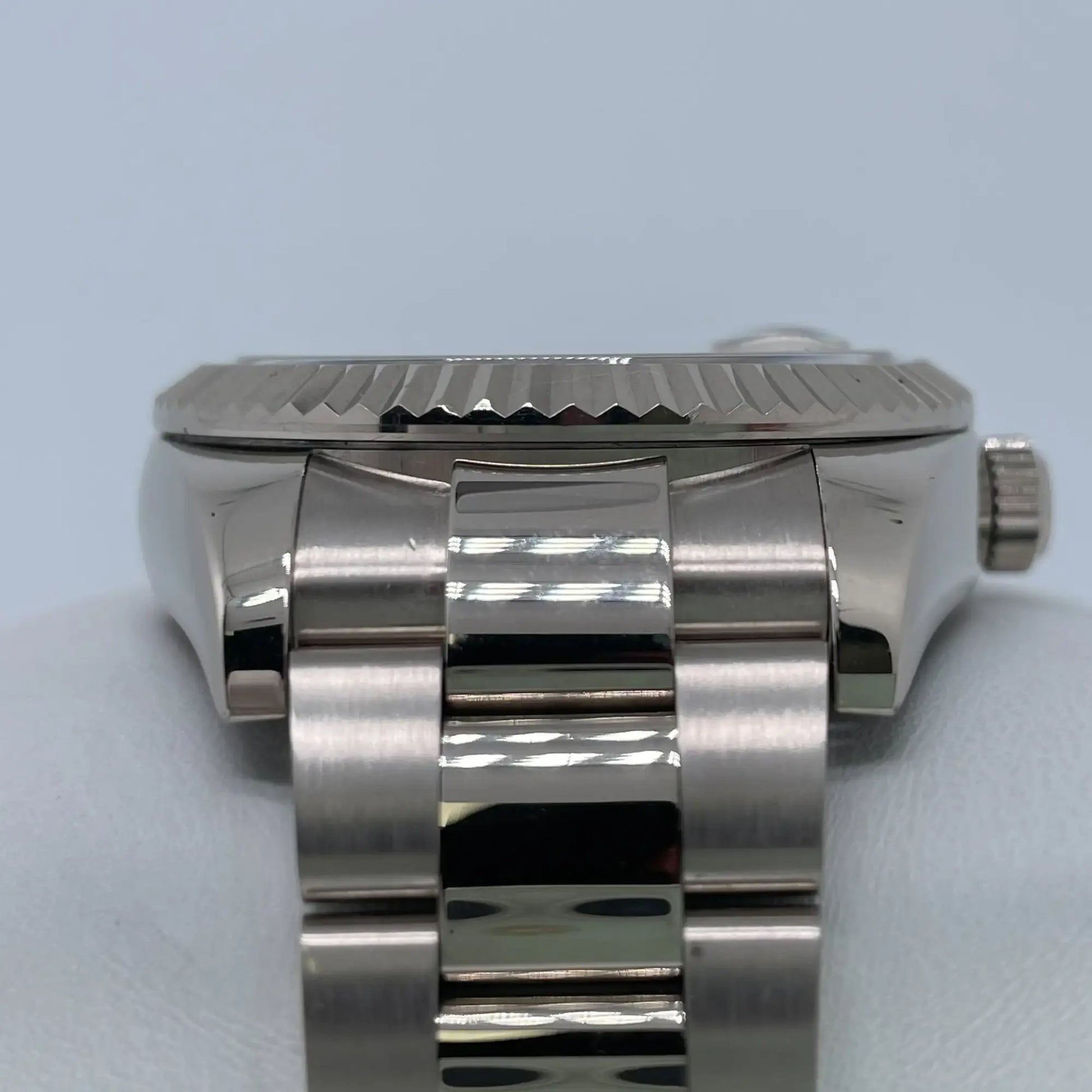 7th image of Rolex Sky-Dweller Wristwatch, PreOwned condition