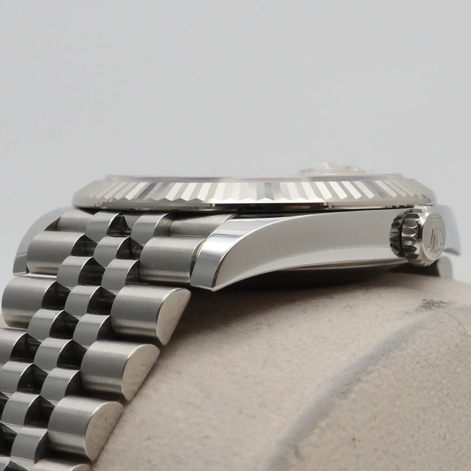 5th image of Rolex Rolex Datejust 126334 Wristwatch, New condition