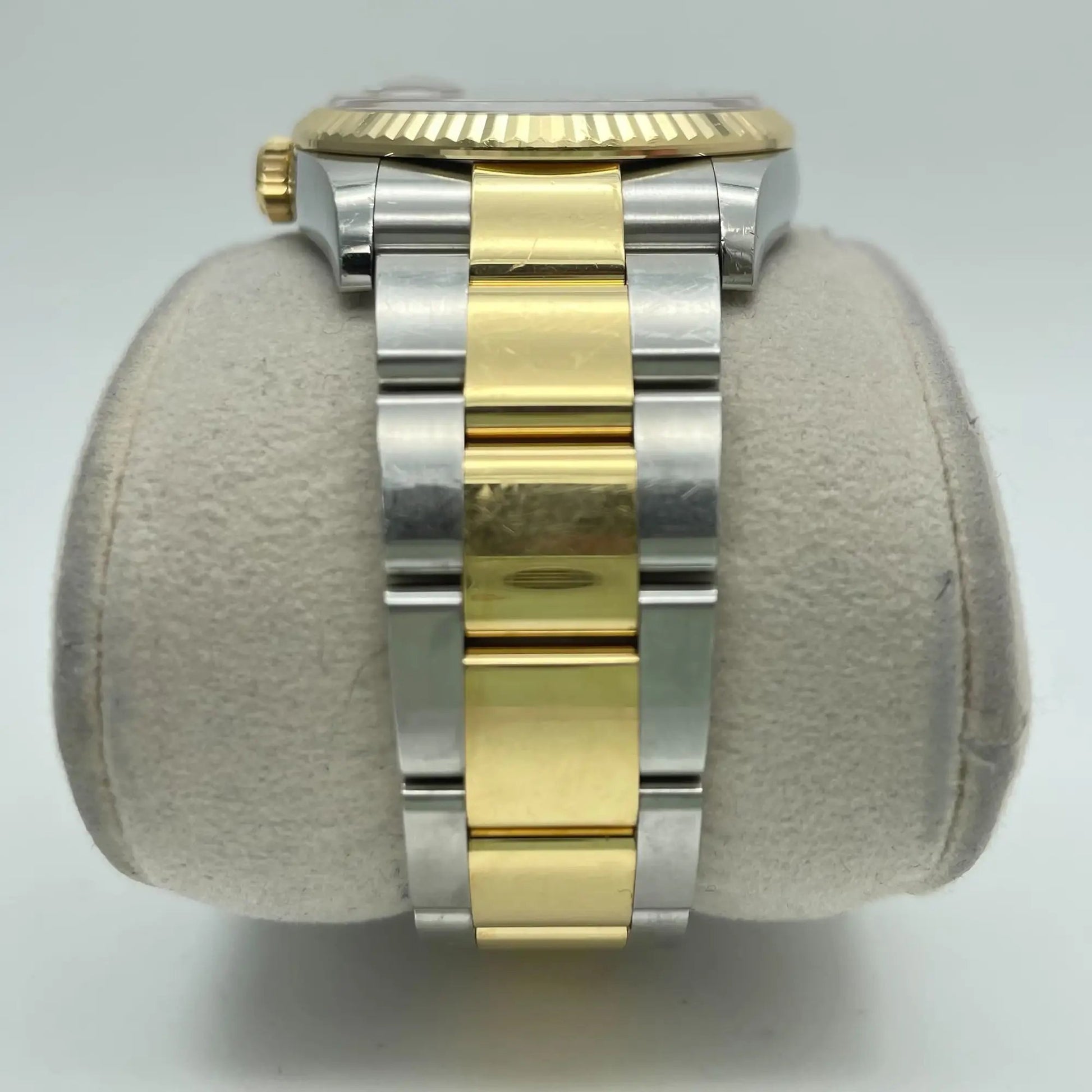 9th image of Rolex  Rolex Datejust 126233 Wristwatch, PreOwned condition