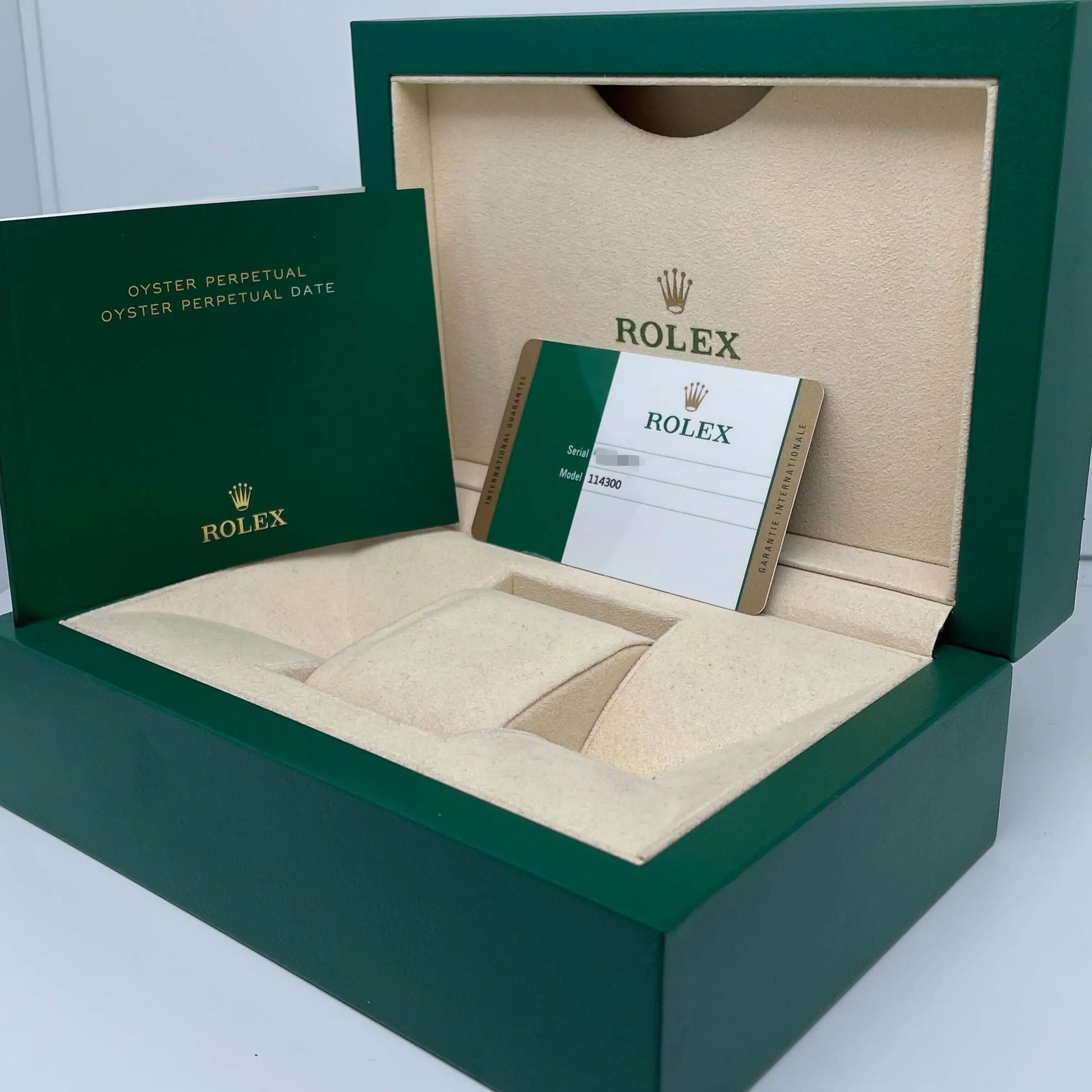 3rd image of Rolex Rolex Oyster Perpetual 114300 Wristwatch, PreOwned condition