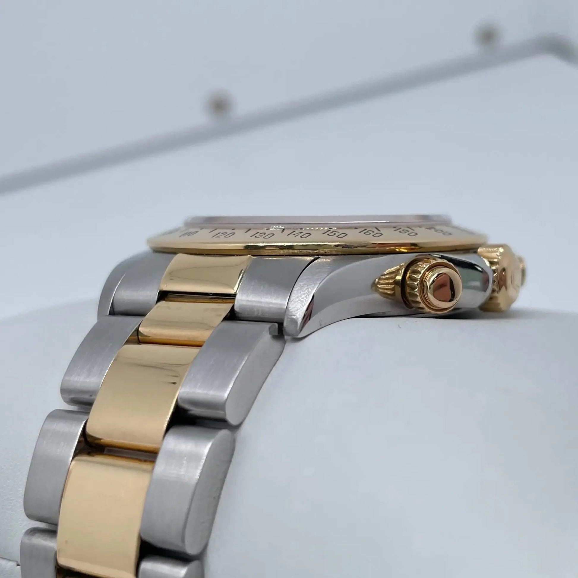 4th image of Rolex Rolex Daytona 16523 Wristwatch, PreOwned condition