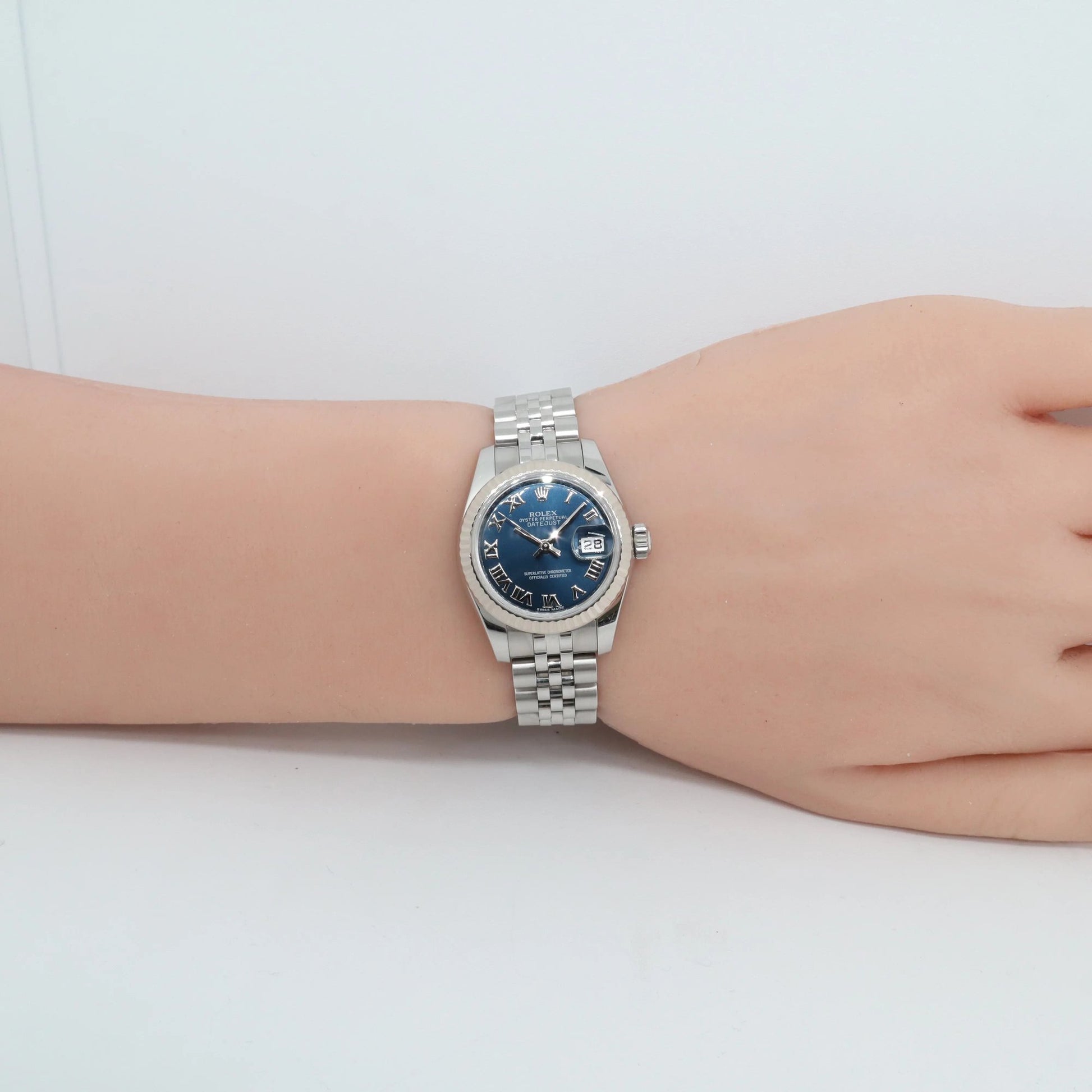 2nd image of Rolex Lady Datejust Wristwatch, PreOwned condition