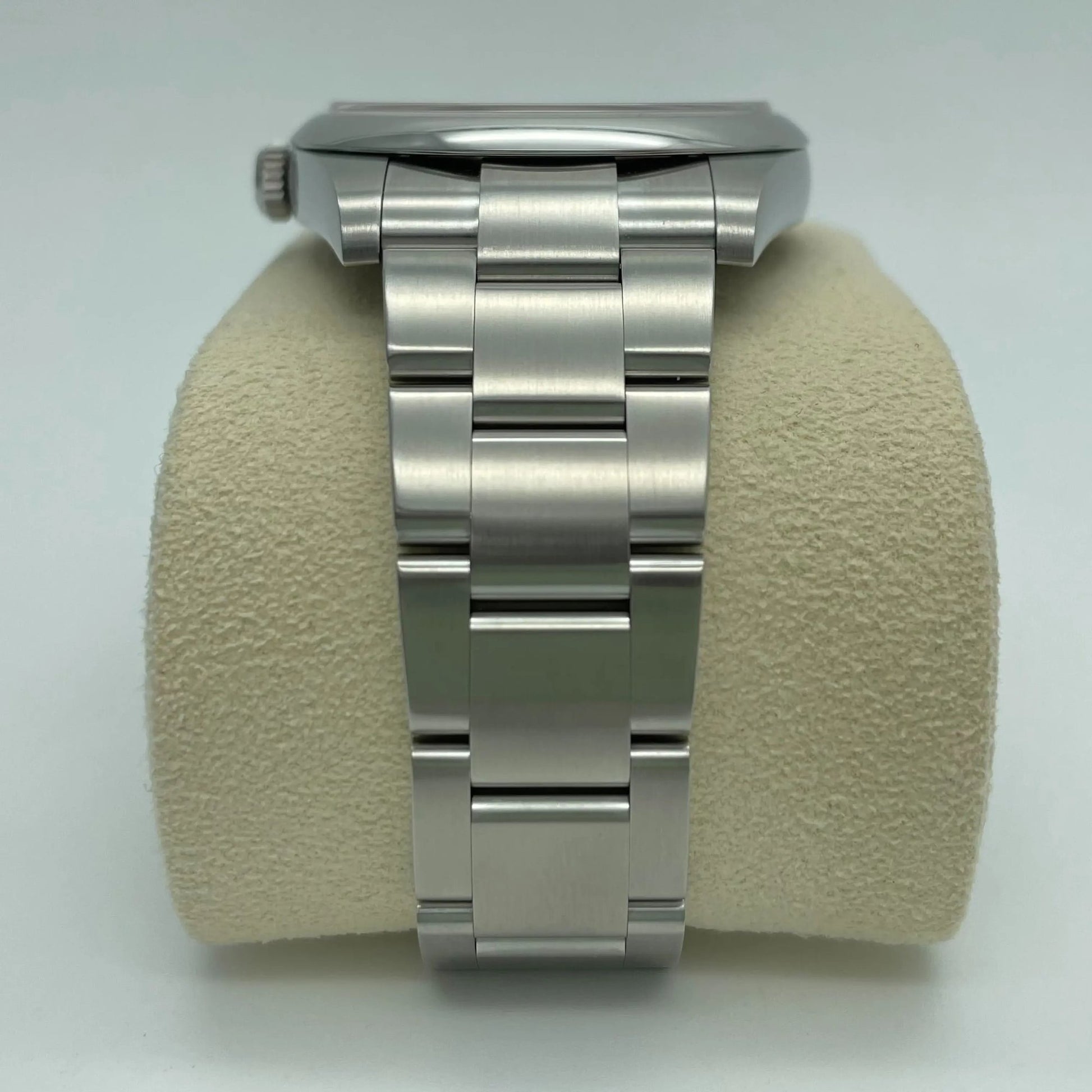 9th image of Rolex Rolex Oyster Perpetual Wristwatch, Unworn condition