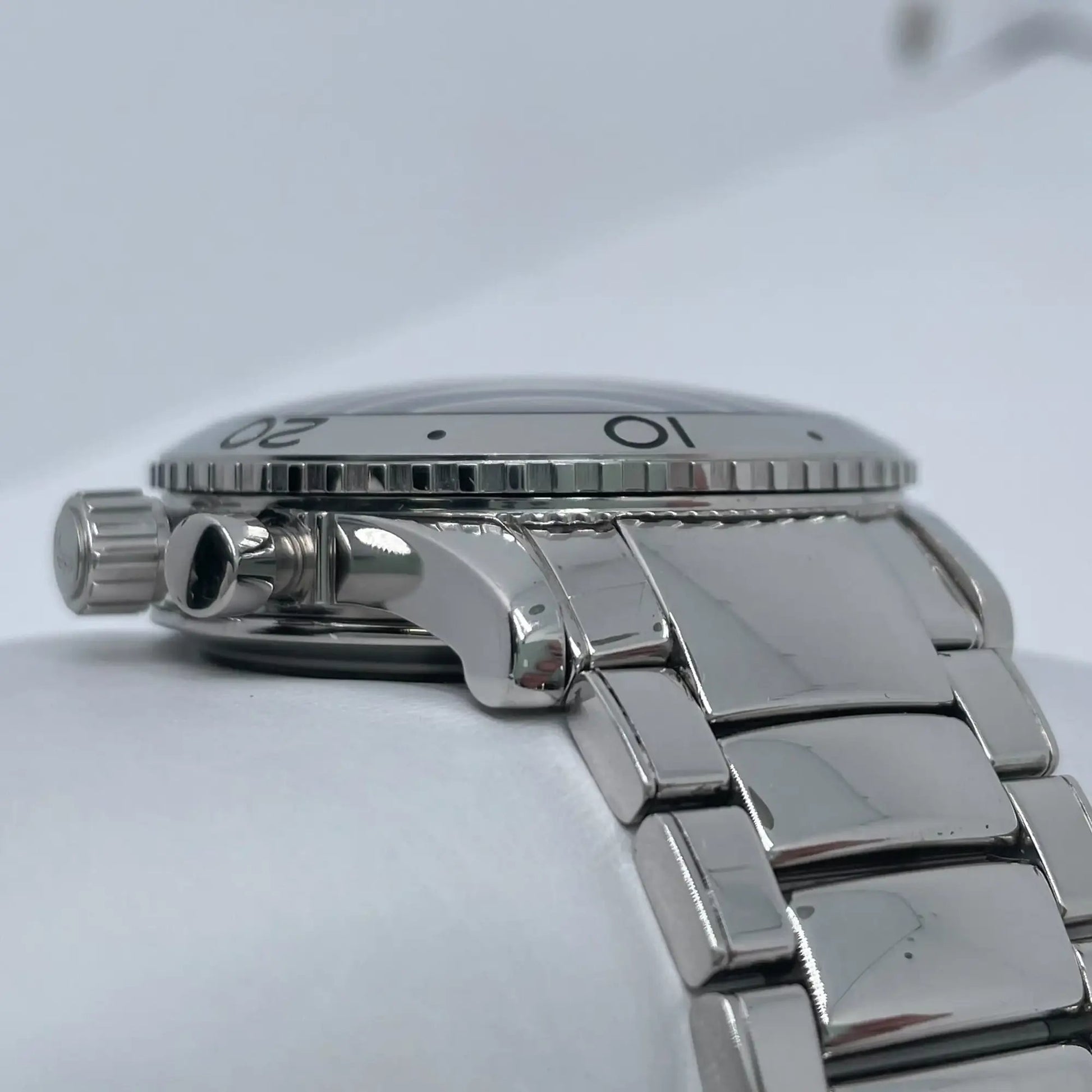 3rd image of Breguet Breguet Type XX Aeronvale Wristwatch, PreOwned condition