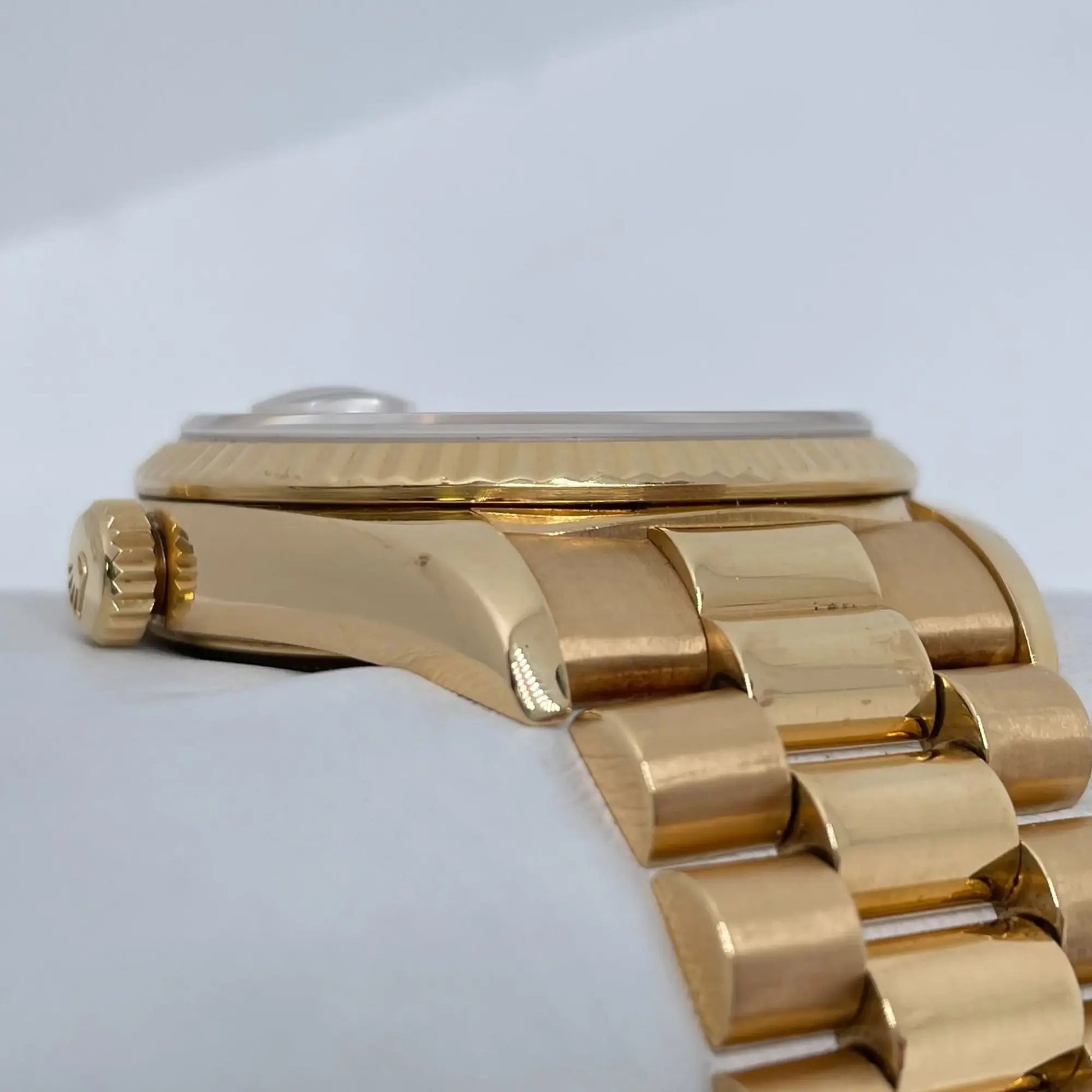 4th image of Rolex Rolex Day-Date 18238 Wristwatch, PreOwned condition
