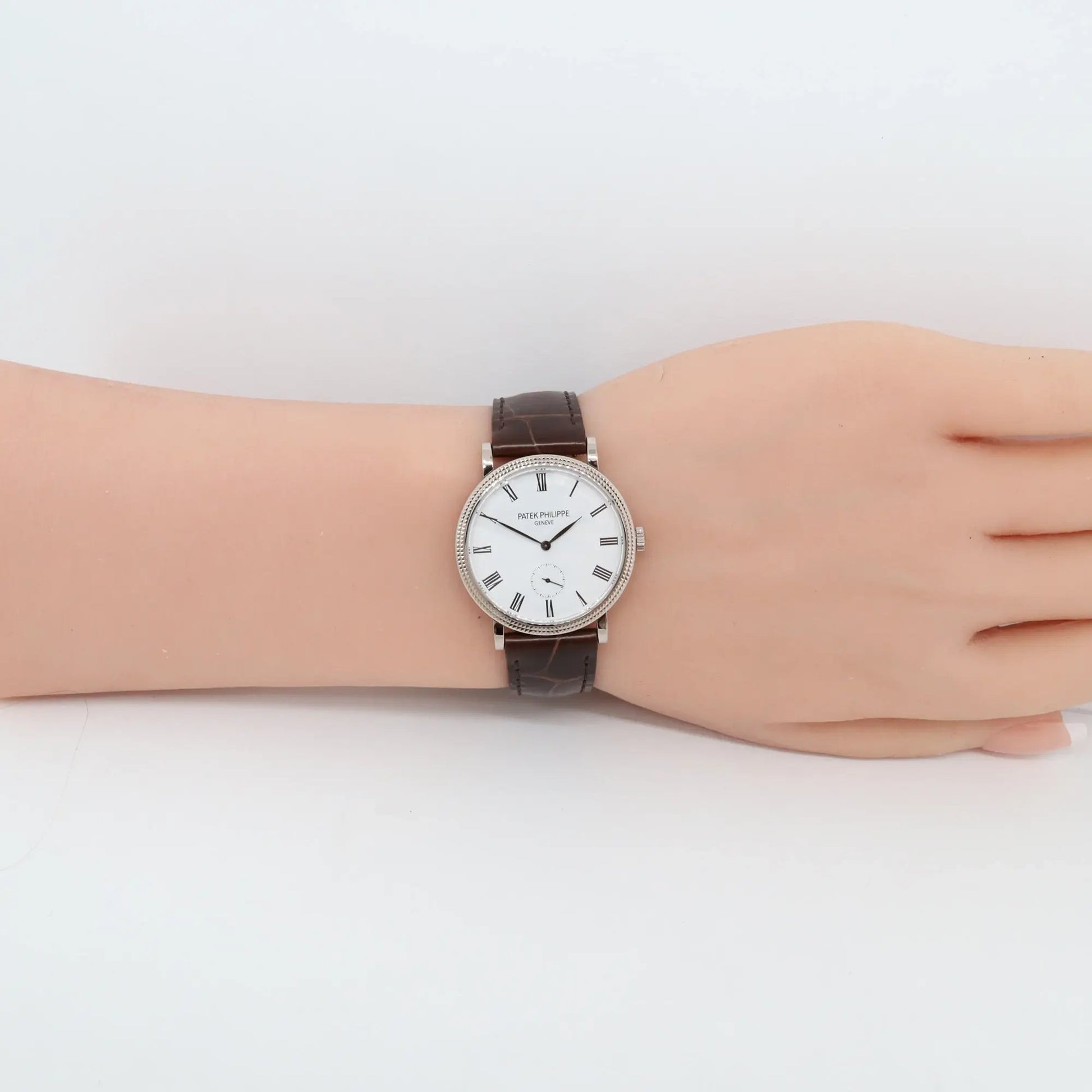 3rd image of Patek Philippe Patek Philippe Calatrava Wristwatch, PreOwned condition
