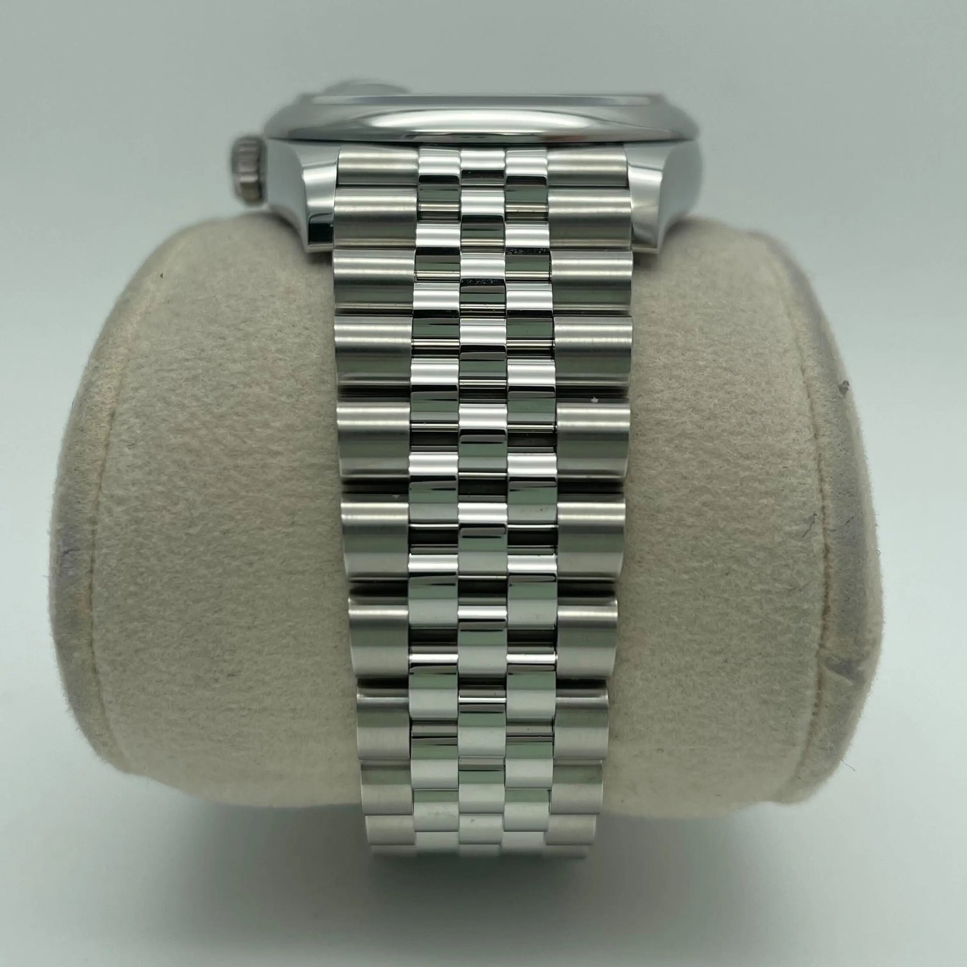 9th image of Rolex Rolex Datejust 126200 Wristwatch, Unworn condition