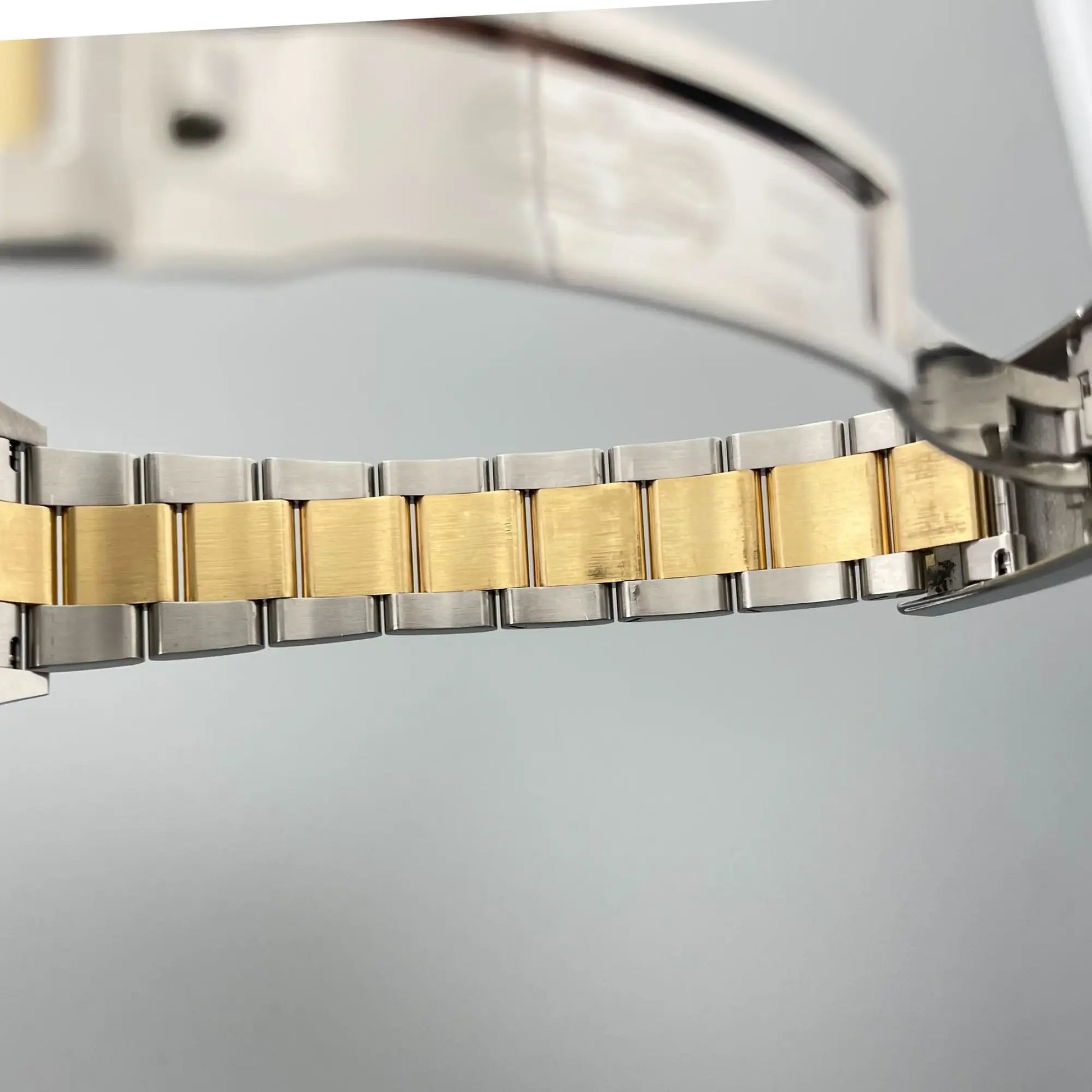 10th image of Rolex  Rolex Datejust 126233 Wristwatch, PreOwned condition