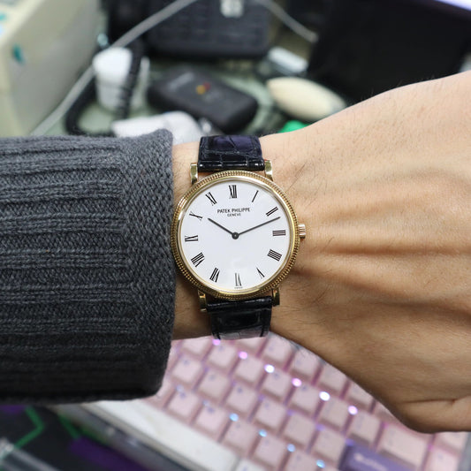 2nd image of Patek Philippe Calatrava Wristwatch, PreOwned condition