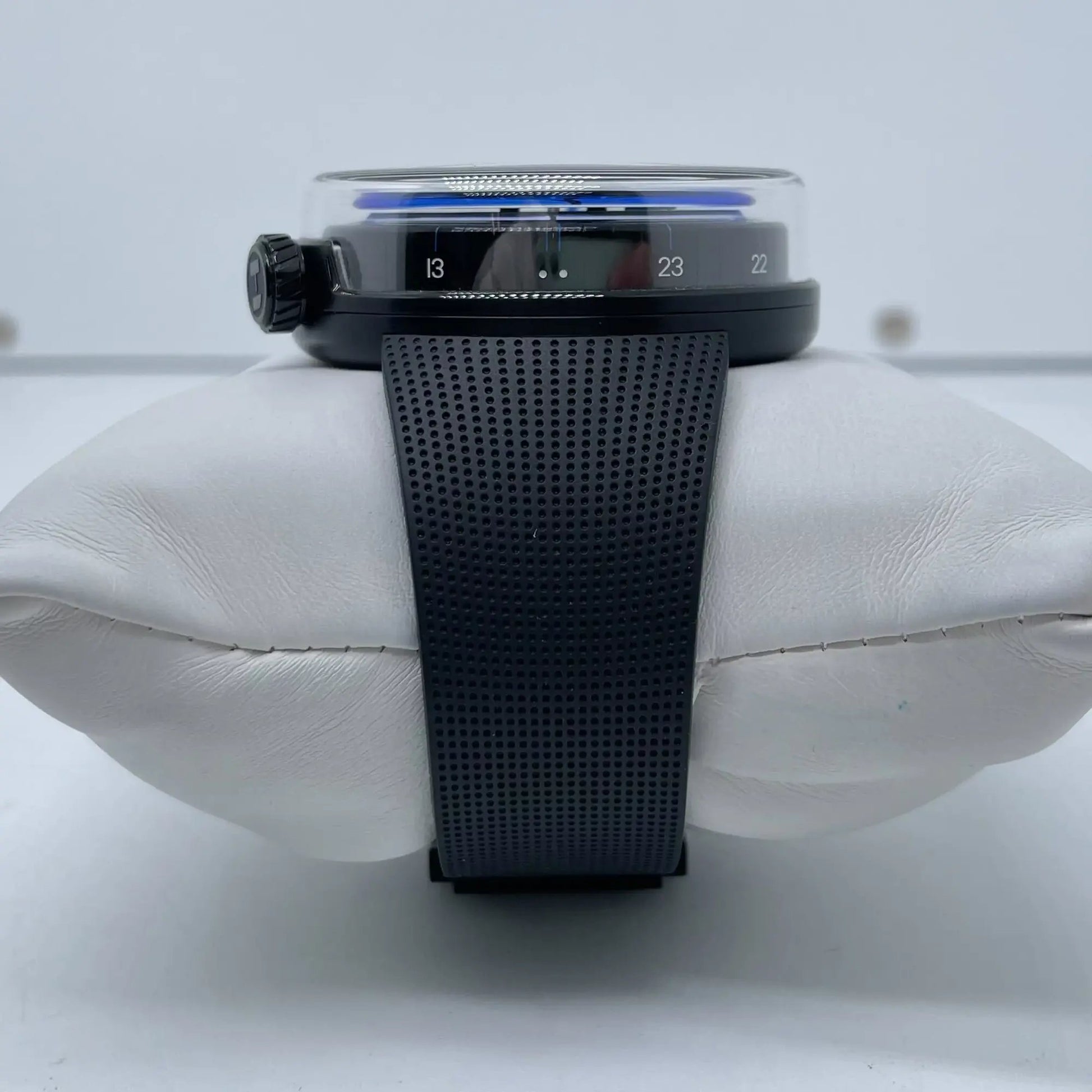 8th image of HYT  HYT H0 Blue Night Wristwatch, New condition