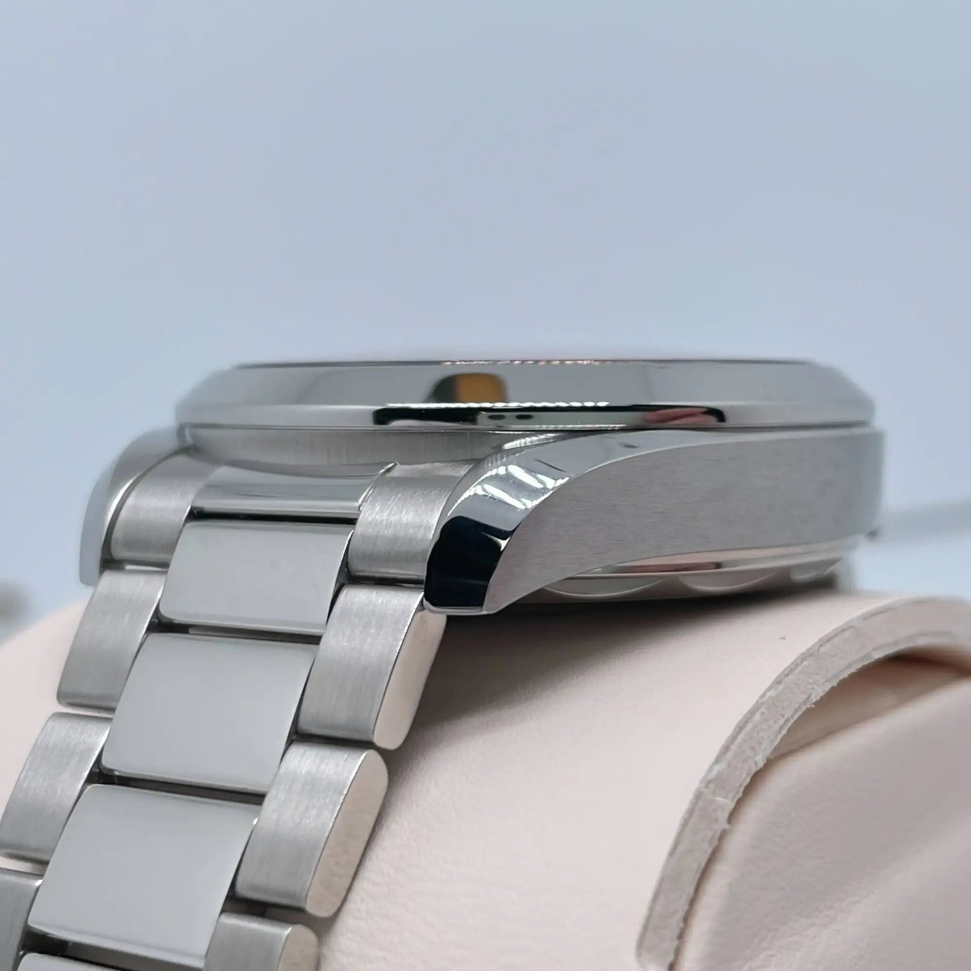 7th image of OMEGA Seamaster Wristwatch, New condition