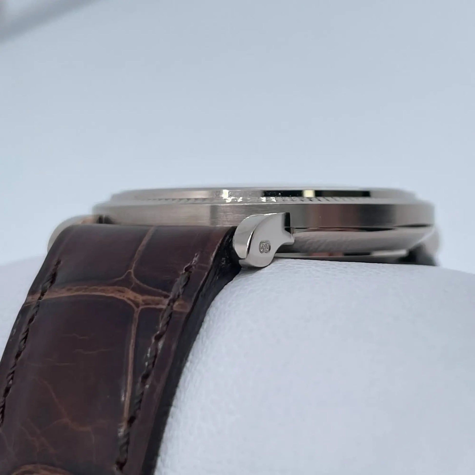 8th image of Patek Philippe Patek Philippe Calatrava Wristwatch, PreOwned condition