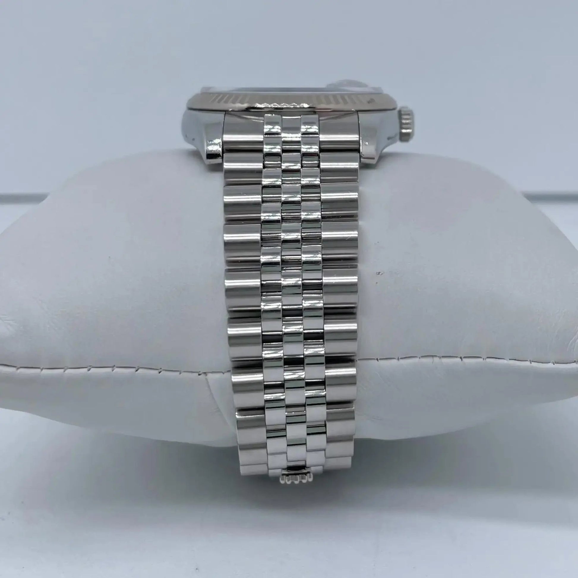 7th image of Rolex Datejust Wristwatch, PreOwned condition