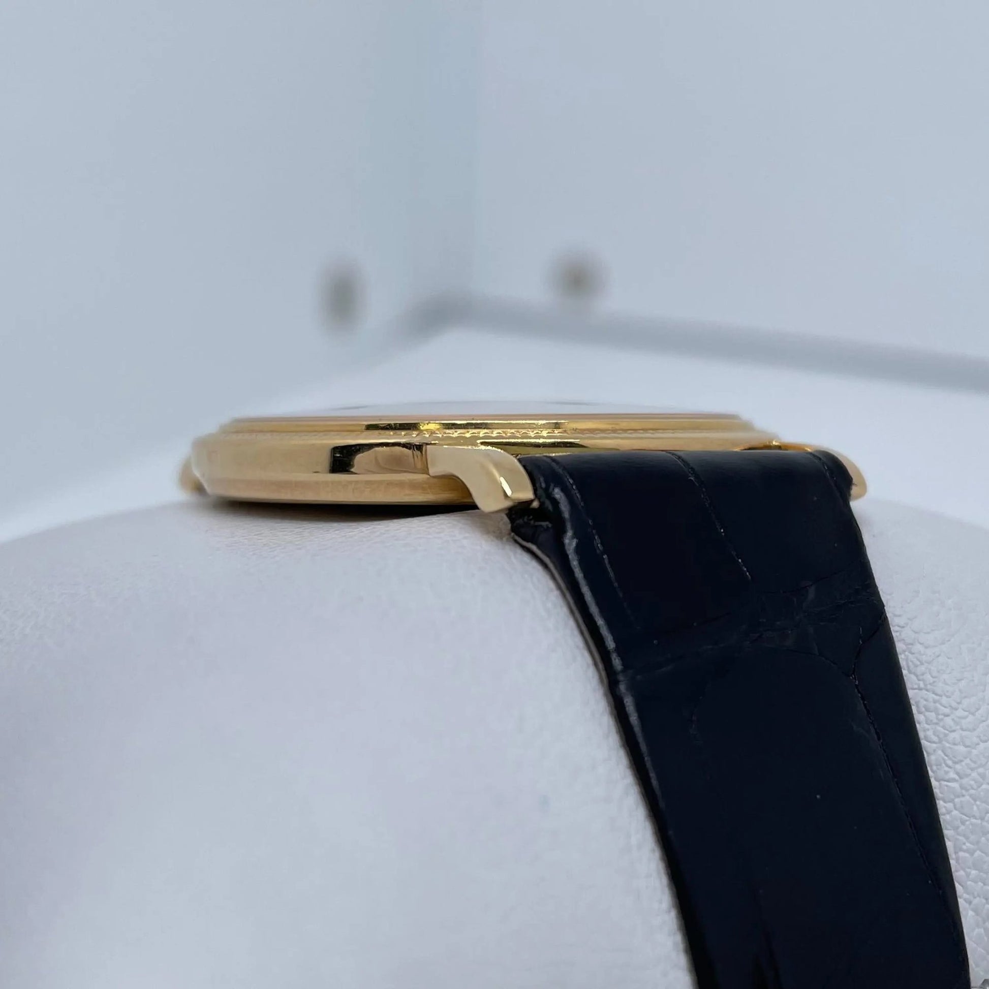 6th image of Patek Philippe Calatrava Wristwatch, PreOwned condition