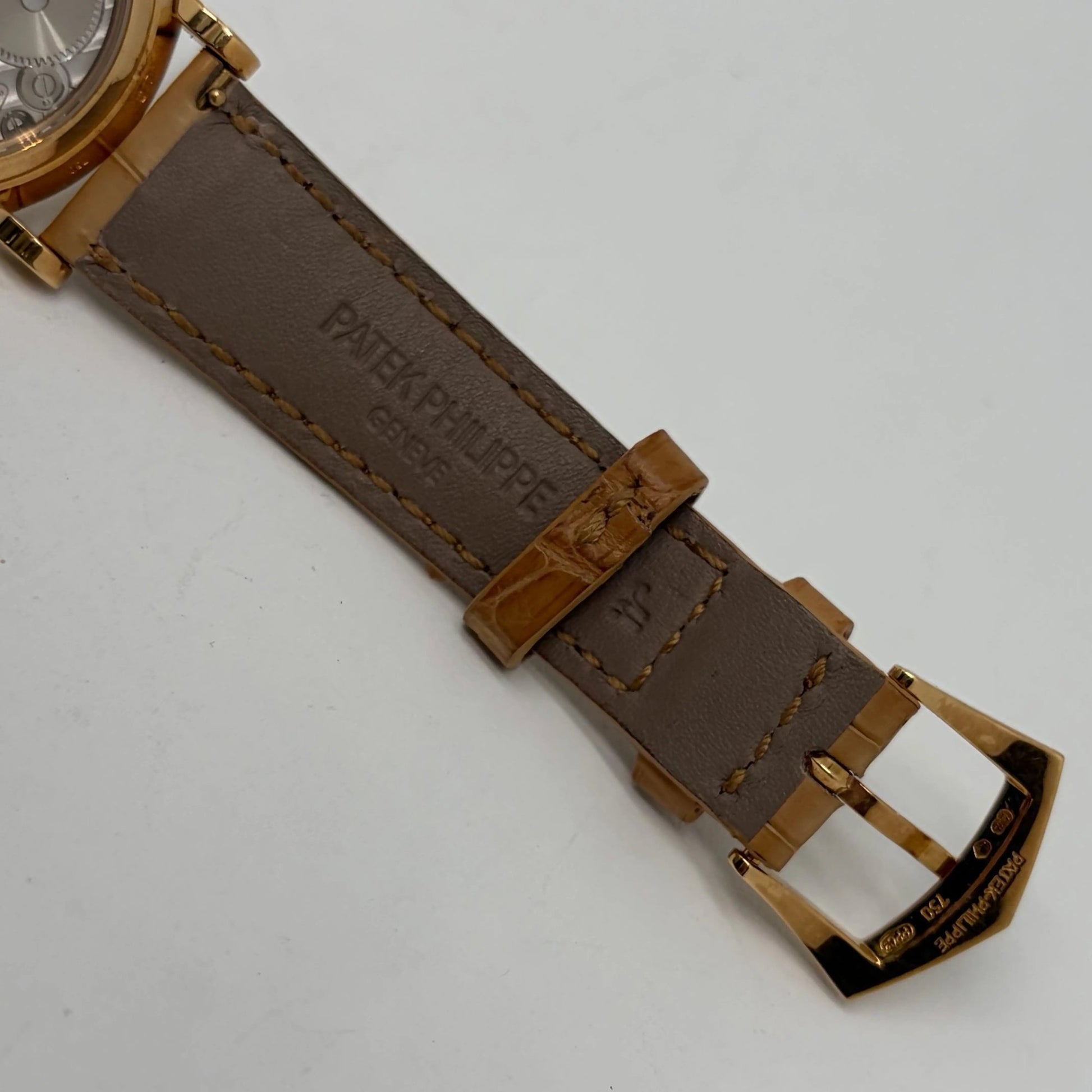 11th image of Patek Philippe Patek Philippe Calatrava Wristwatch, PreOwned condition